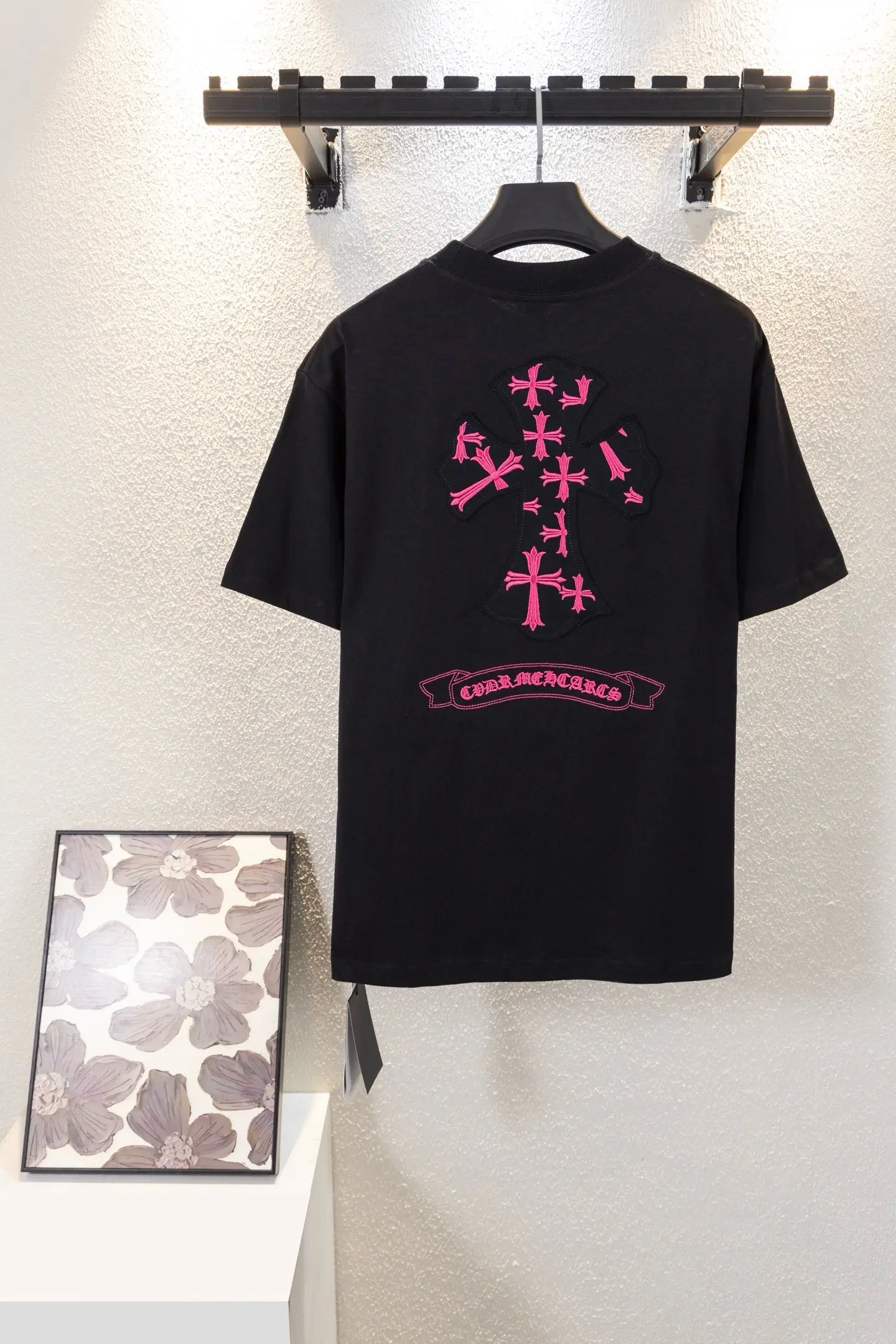 Cross Patch Embroidered Cotton T-Shirt D14011145 — view 2
