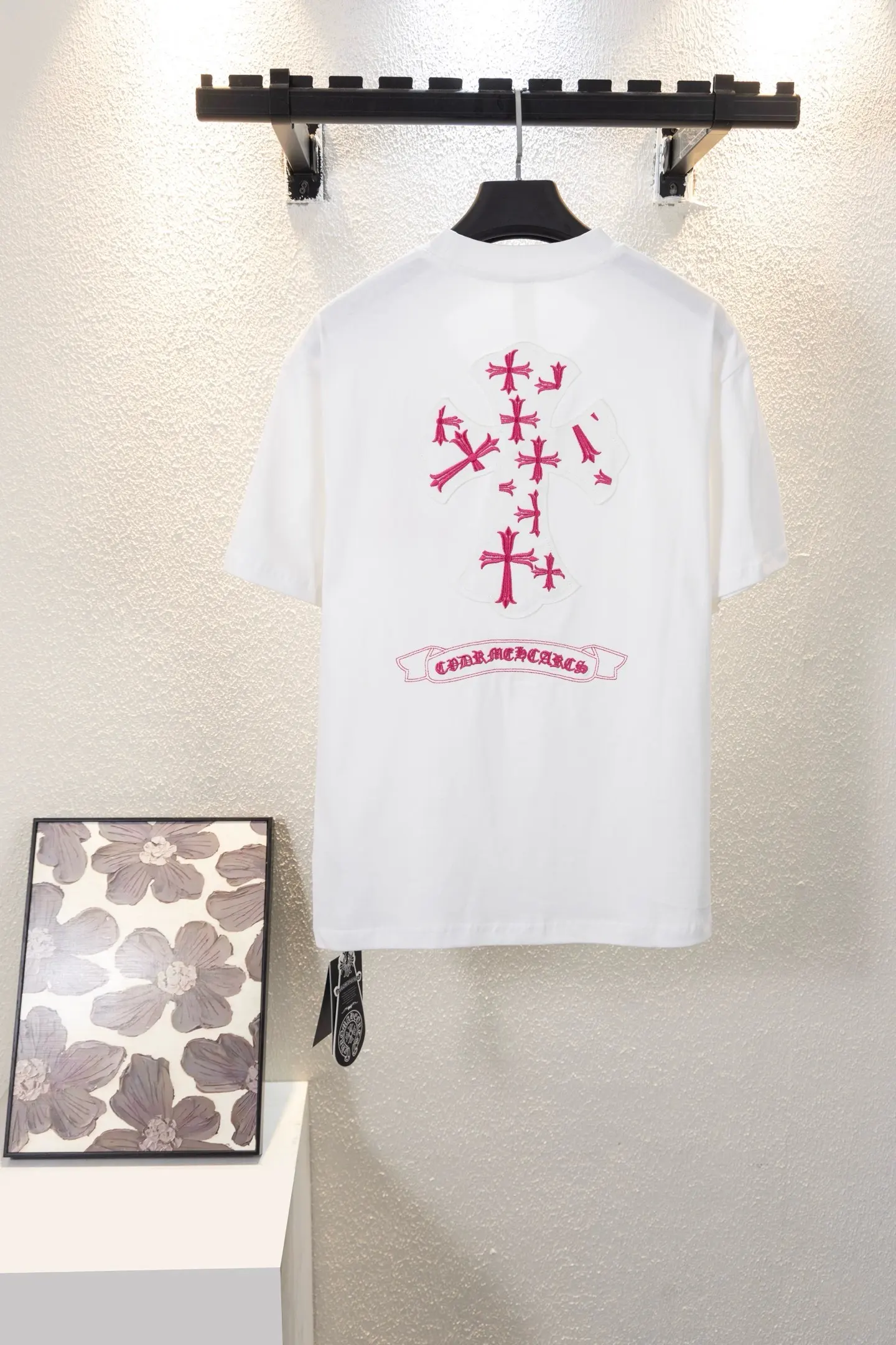 Cross Patch Embroidered Cotton T-Shirt D14011144 — view 2