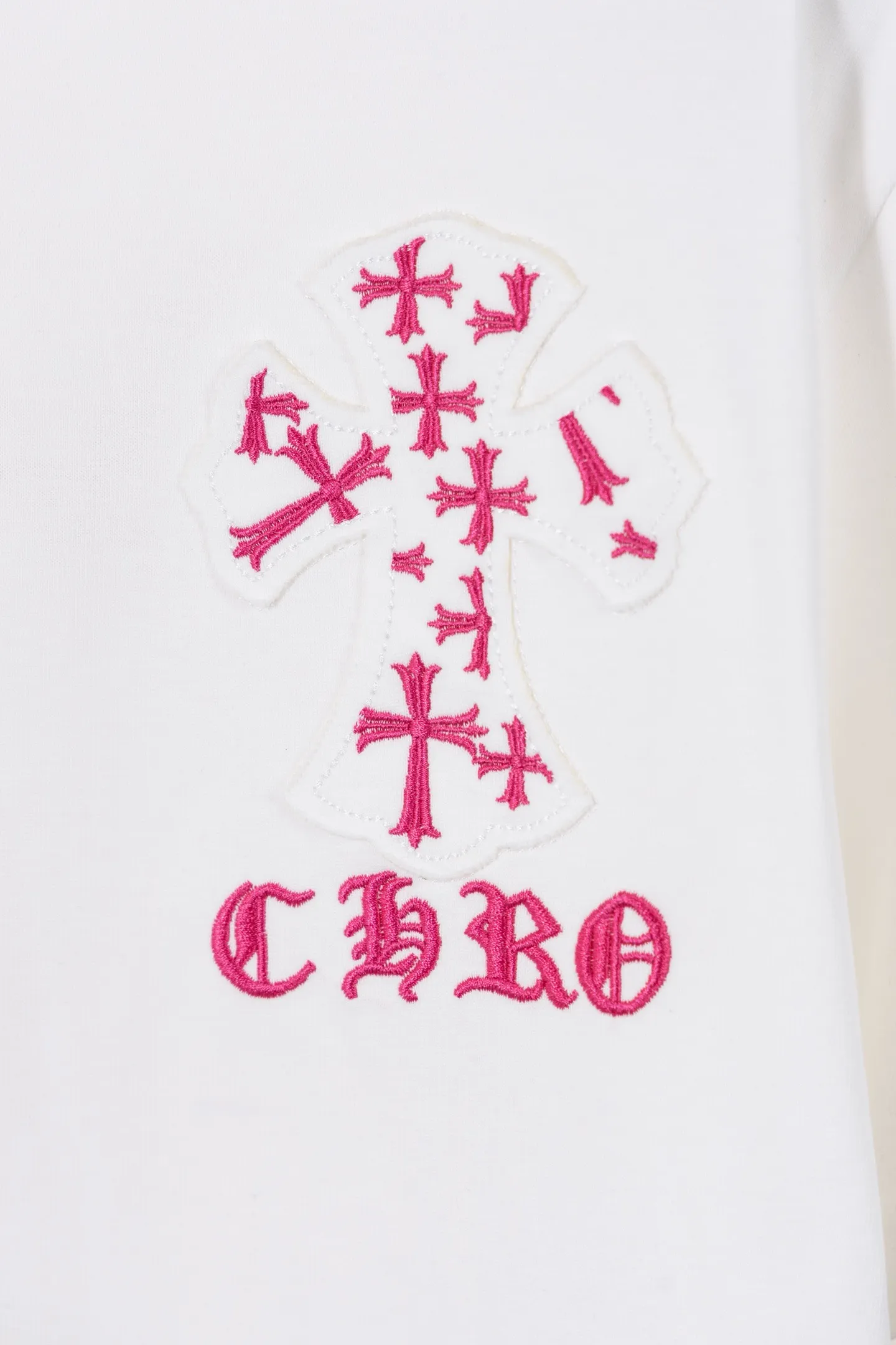 Cross Patch Embroidered Cotton T-Shirt D14011144 — view 4