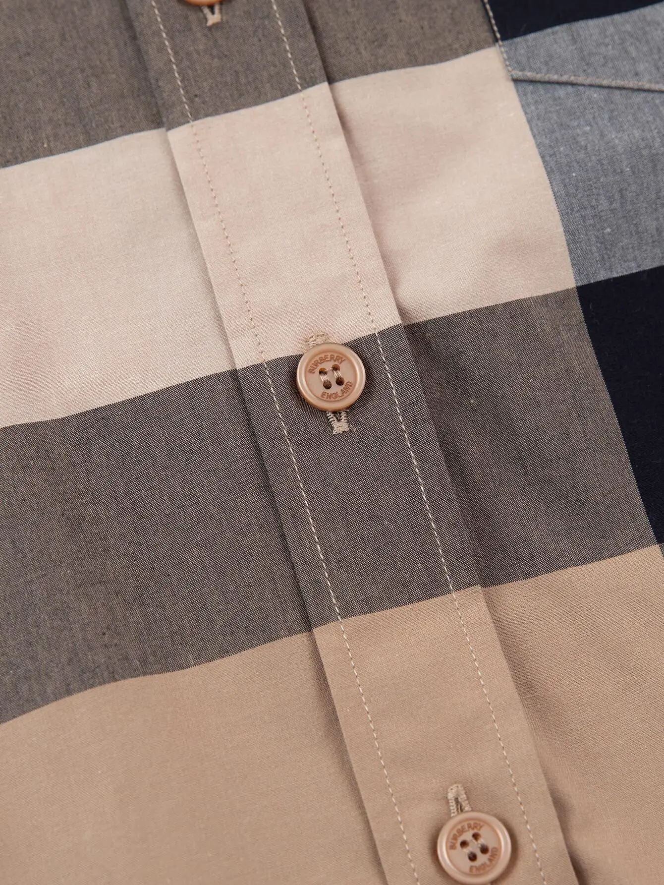Giant Check Short-Sleeve Shirt D14015961 — view 5