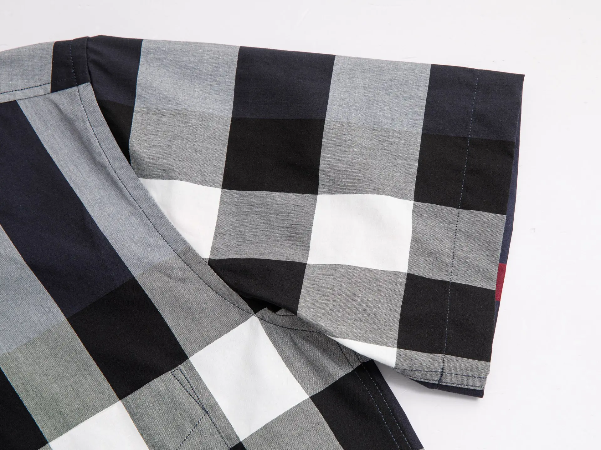 Check Print Short-Sleeve Cotton Shirt D14015962 — view 5