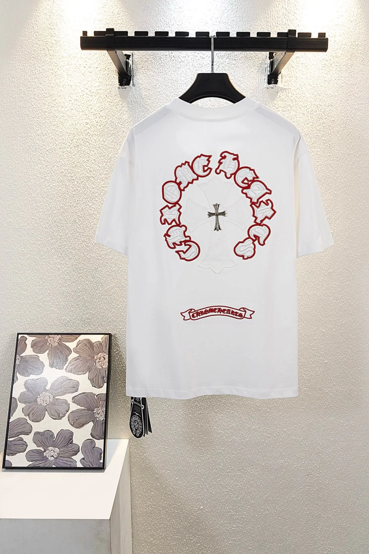 Embroidered Horseshoe Cross Oversized T-Shirt D14511139 — view 2