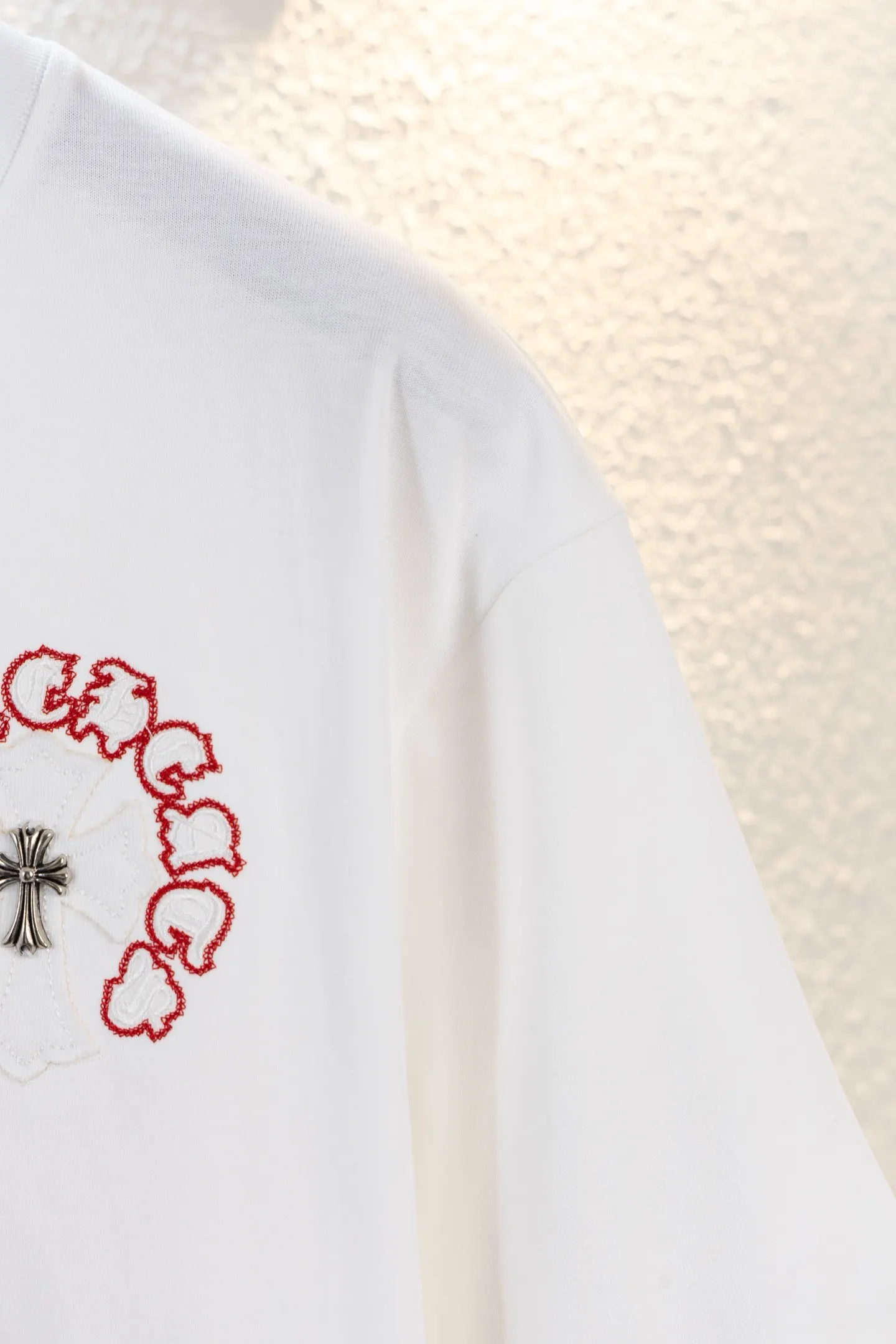 Embroidered Horseshoe Cross Oversized T-Shirt D14511139 — view 5