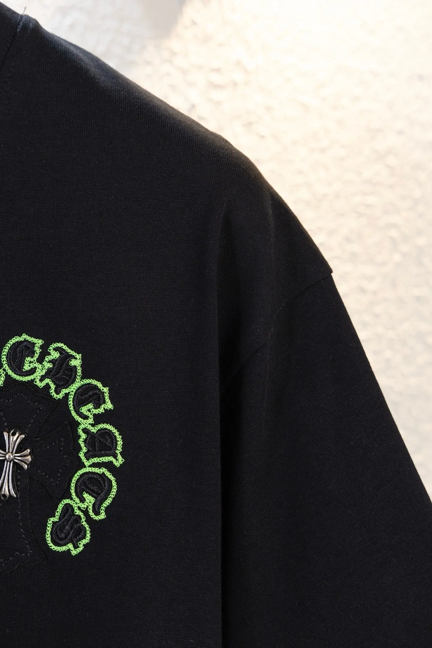 Embroidered Horseshoe Cross Oversized T-Shirt D14511138 — view 7