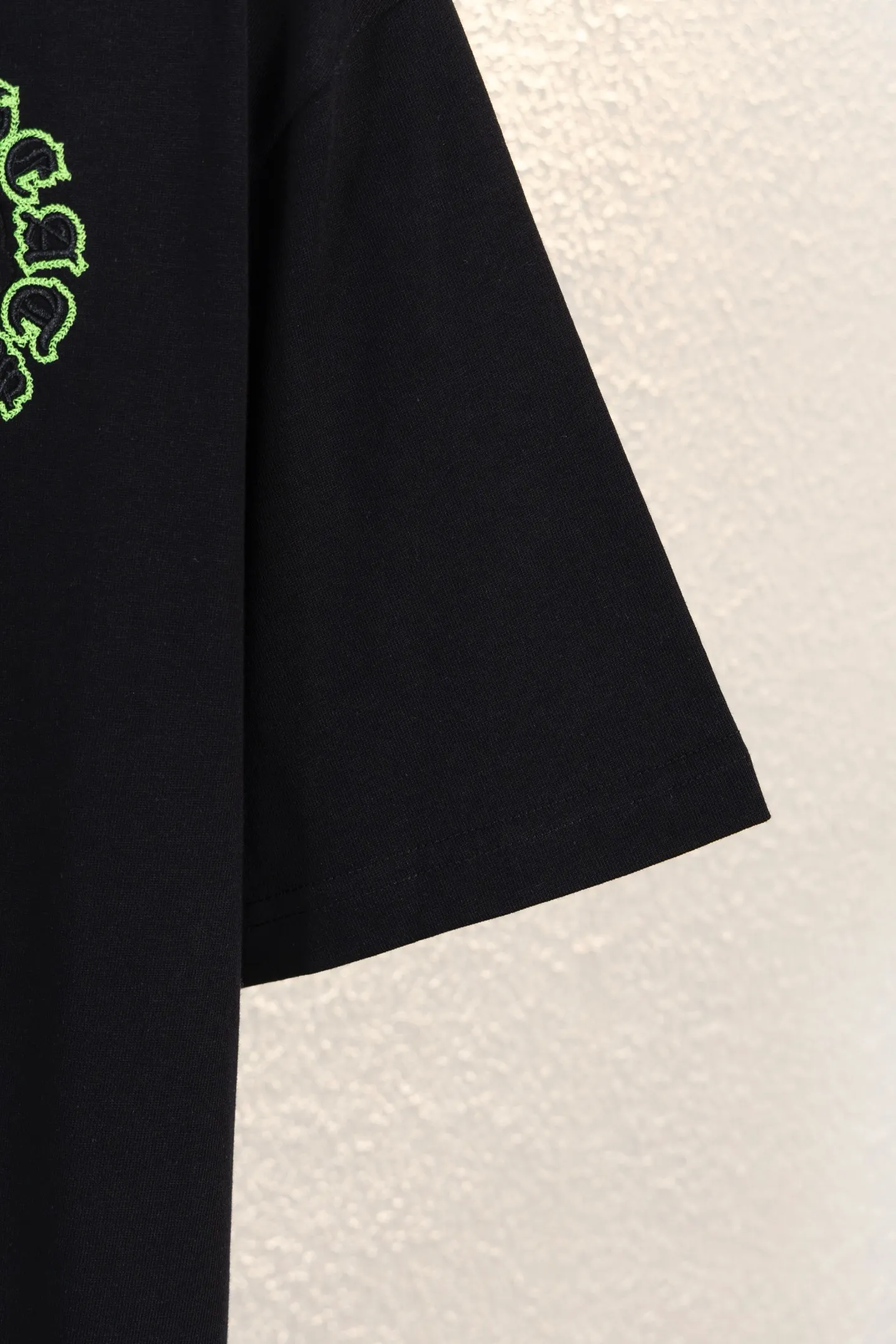 Embroidered Horseshoe Cross Oversized T-Shirt D14511138 — view 8
