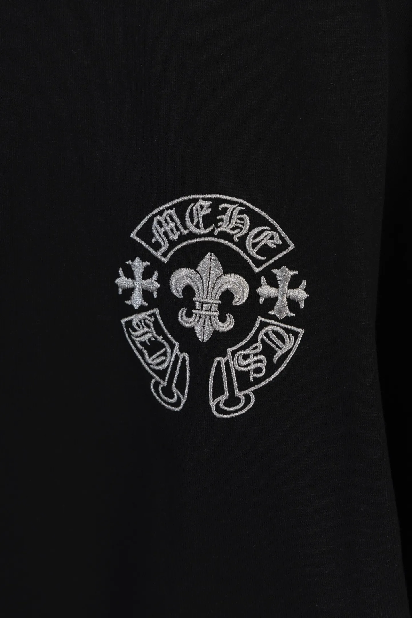Embroidered Cross Logo Oversized T-Shirt D14511143 — view 5