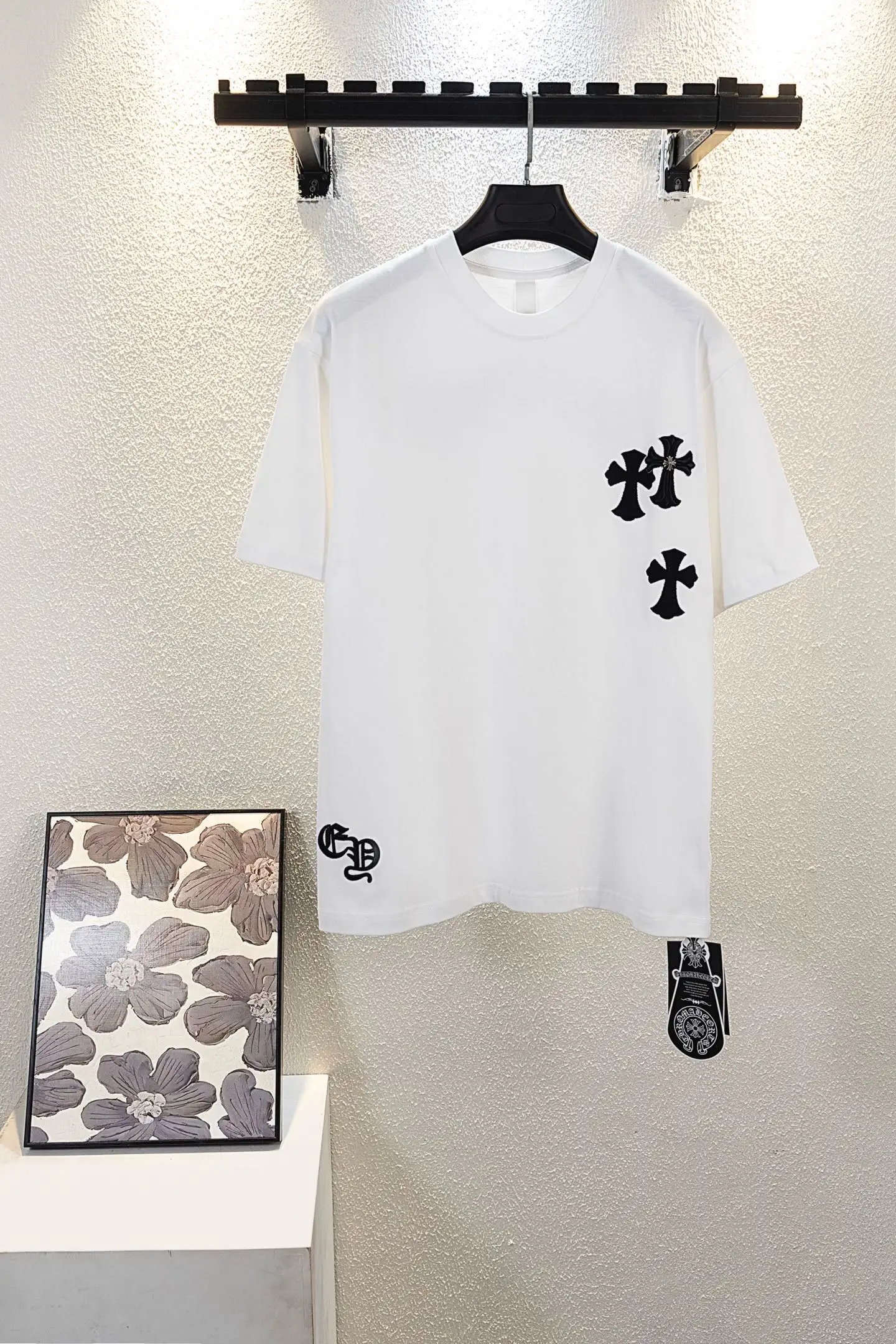 Leather Cross Patch Cotton T-Shirt D14511141