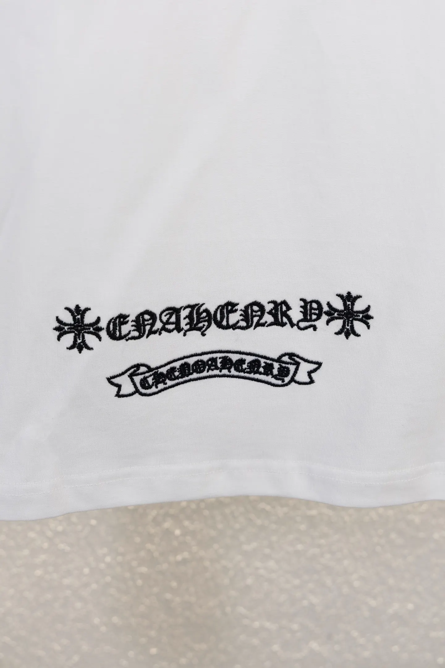 Leather Cross Patch Cotton T-Shirt D14511141 — view 7