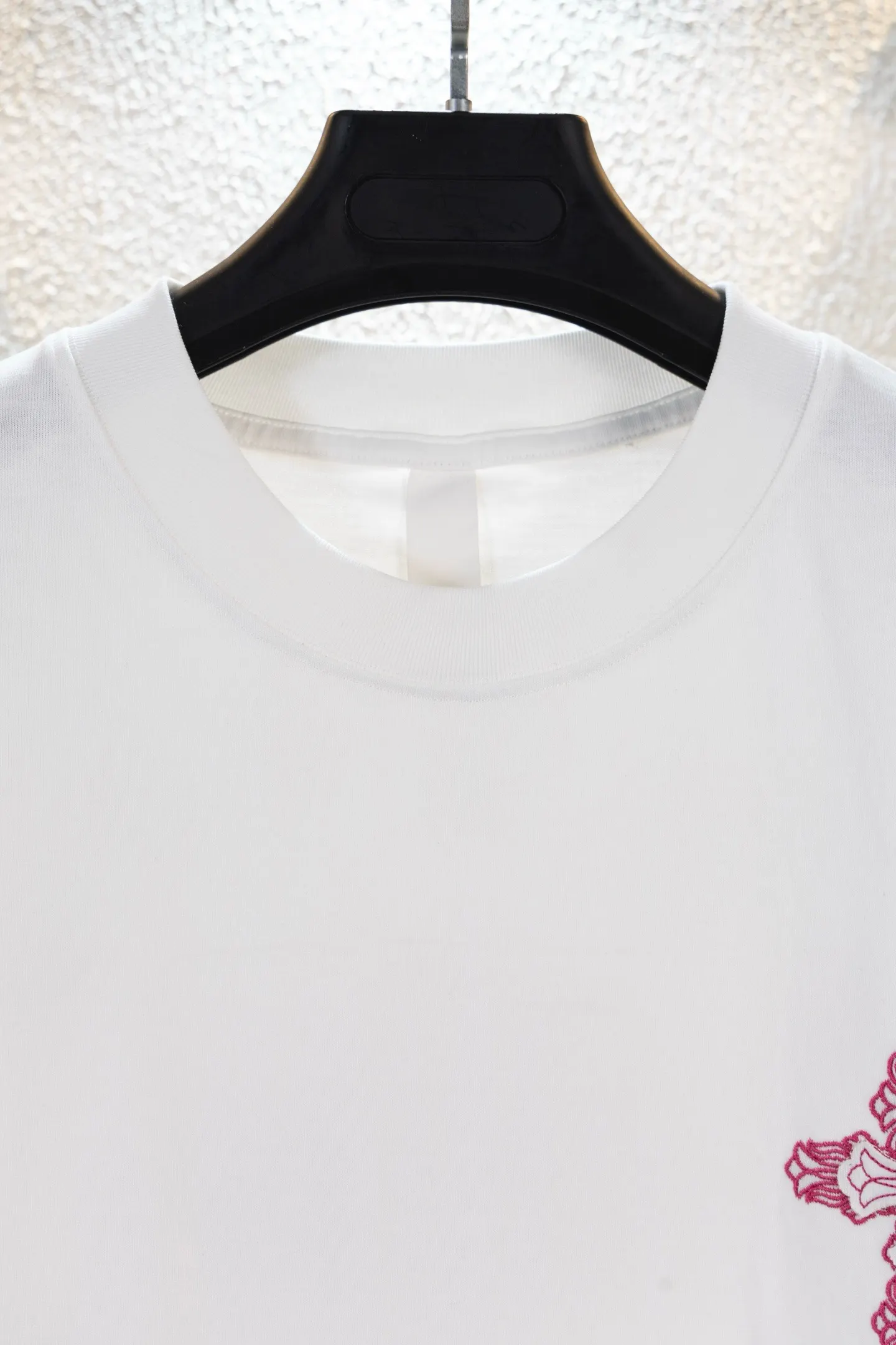 Cross Patch Embroidered Cotton T-Shirt D14511130 — view 3
