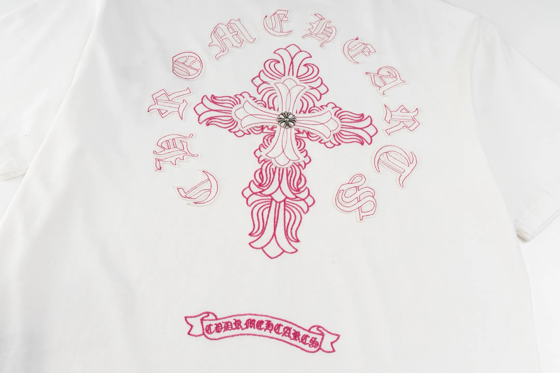 Cross Patch Embroidered Cotton T-Shirt D14511130 — view 6