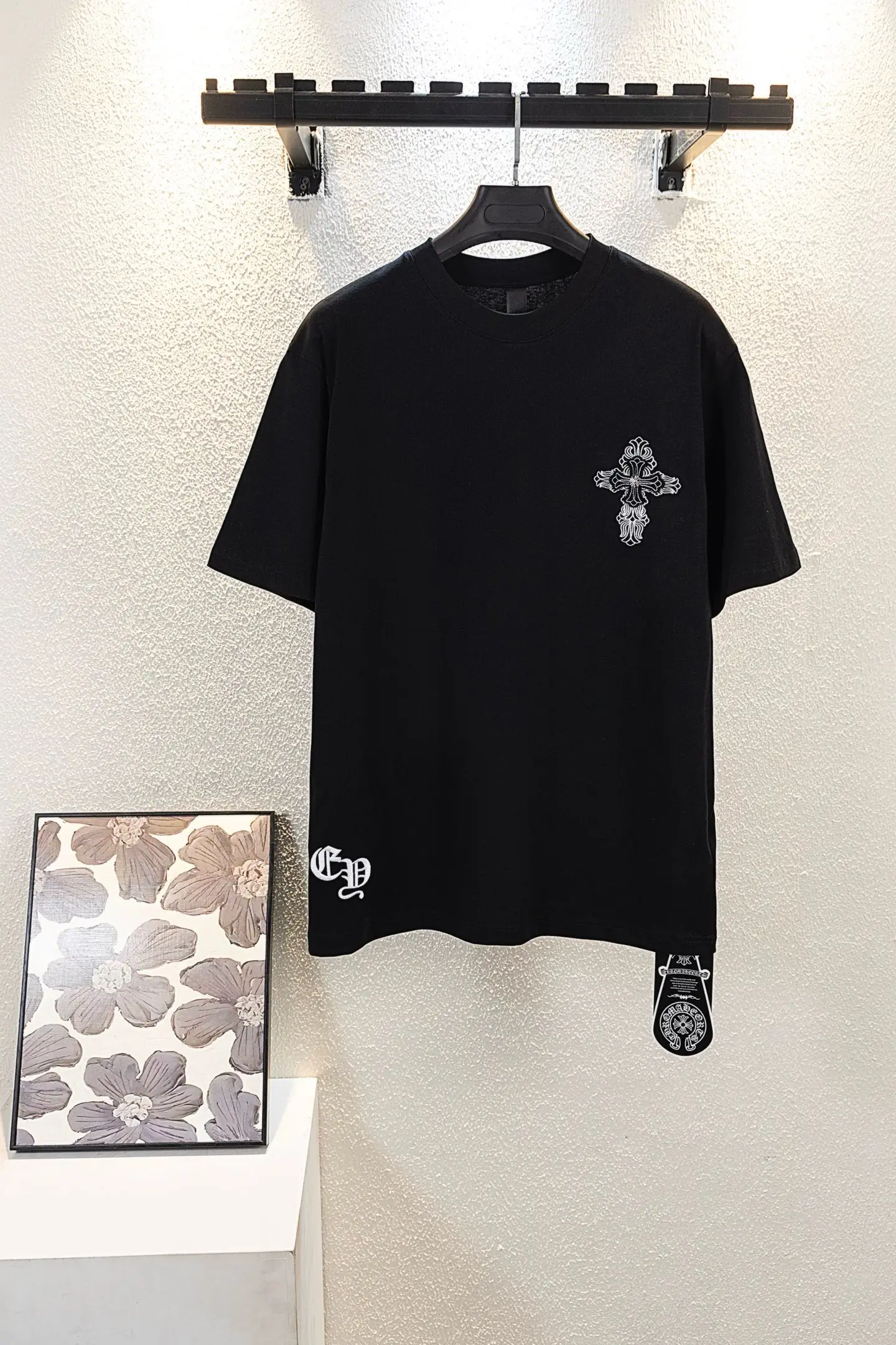 Cross Patch Embroidered Cotton T-Shirt D14511131