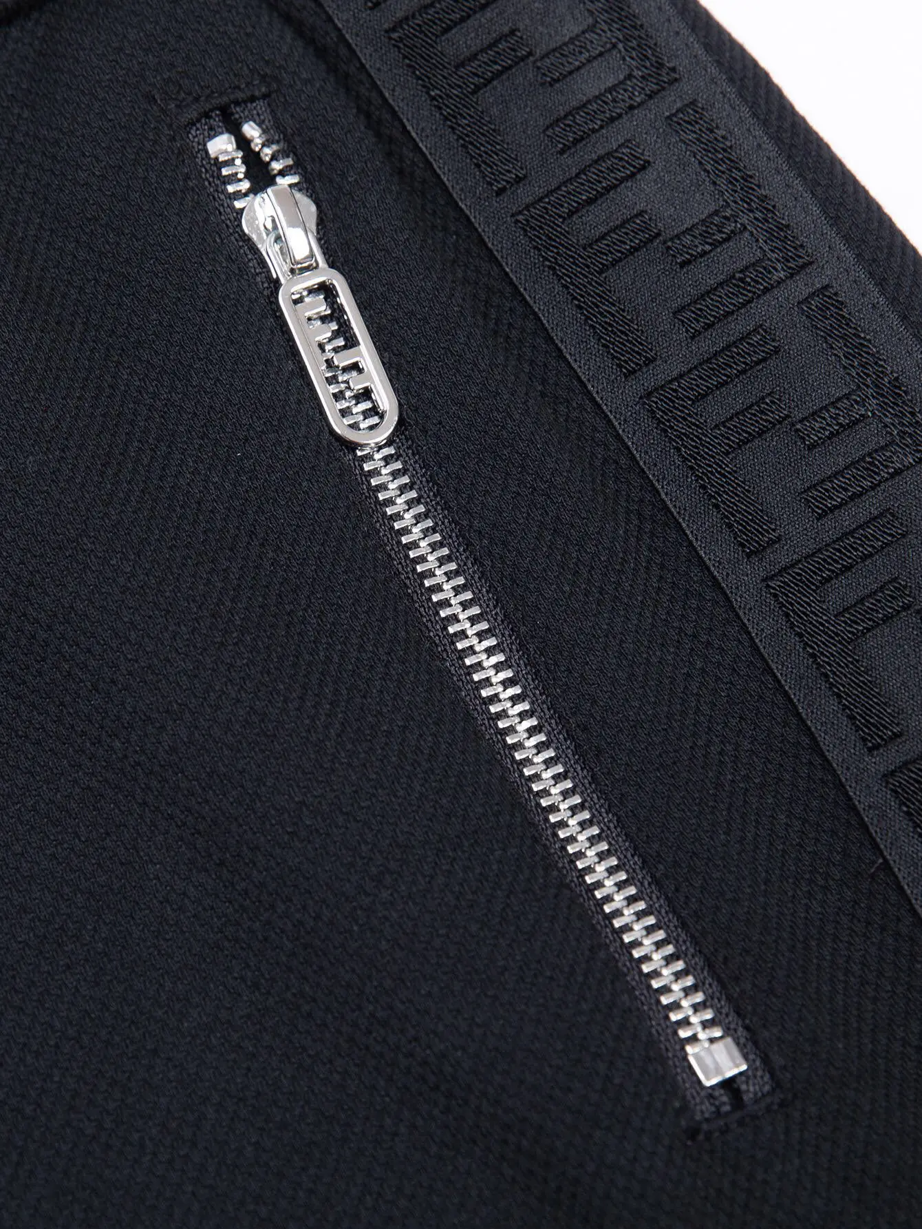 Jacquard Knit Drawstring Shorts D14516115 — view 7