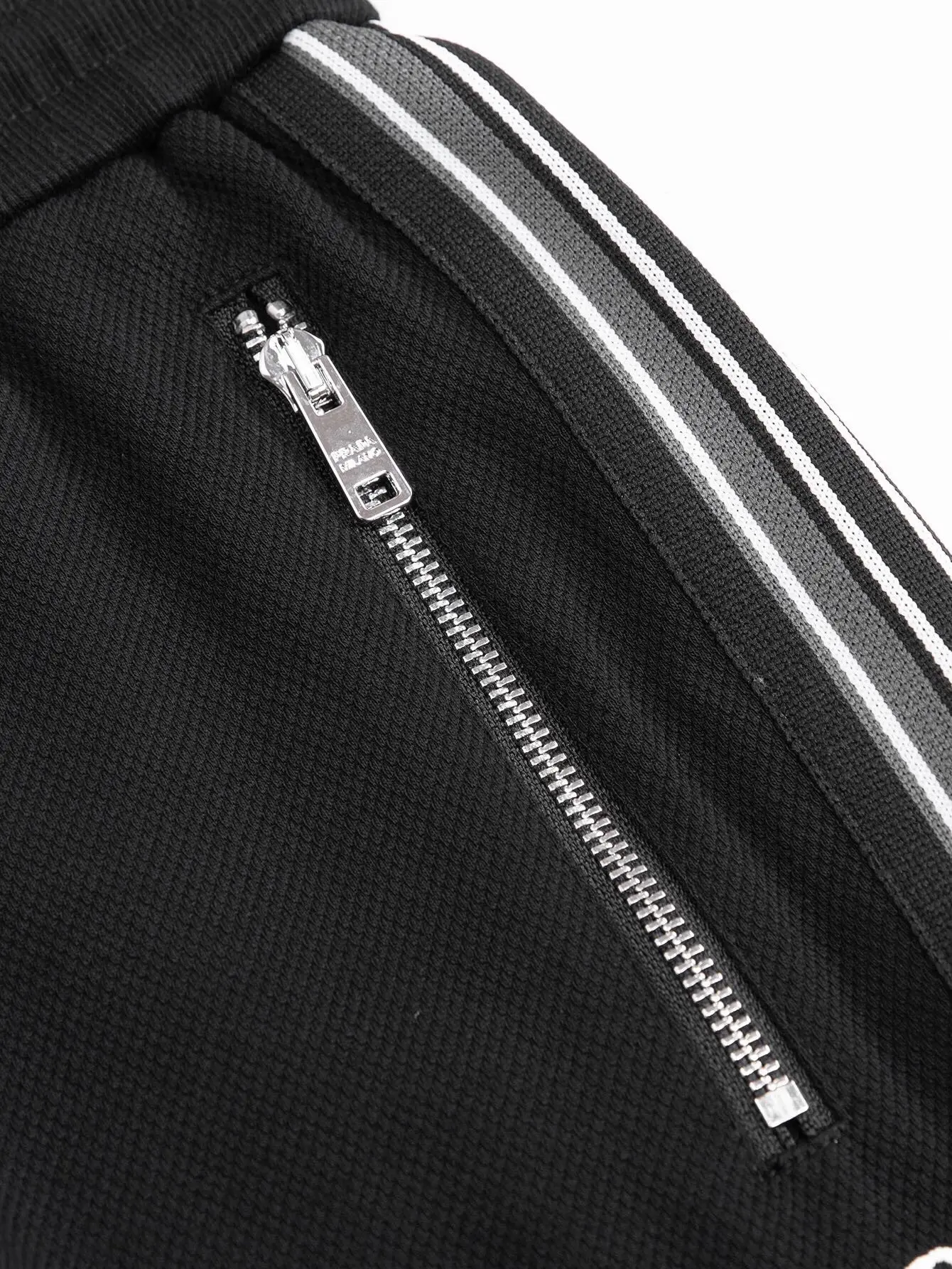 Logo-Embroidered Textured Jersey Shorts D14516116 — view 7