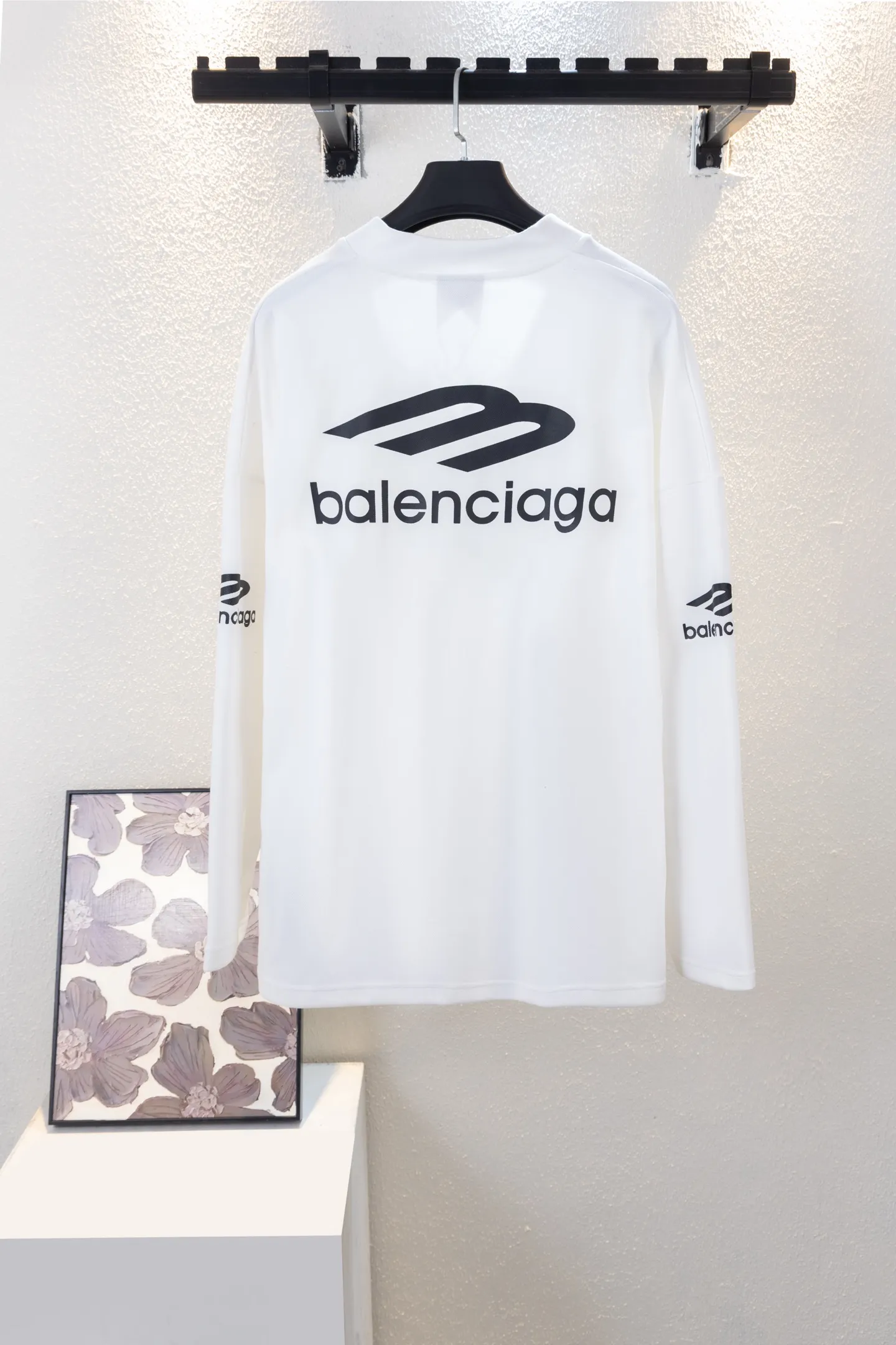 Skiwear Oversized V-Neck Long-Sleeve T-Shirt D14812254 — view 2