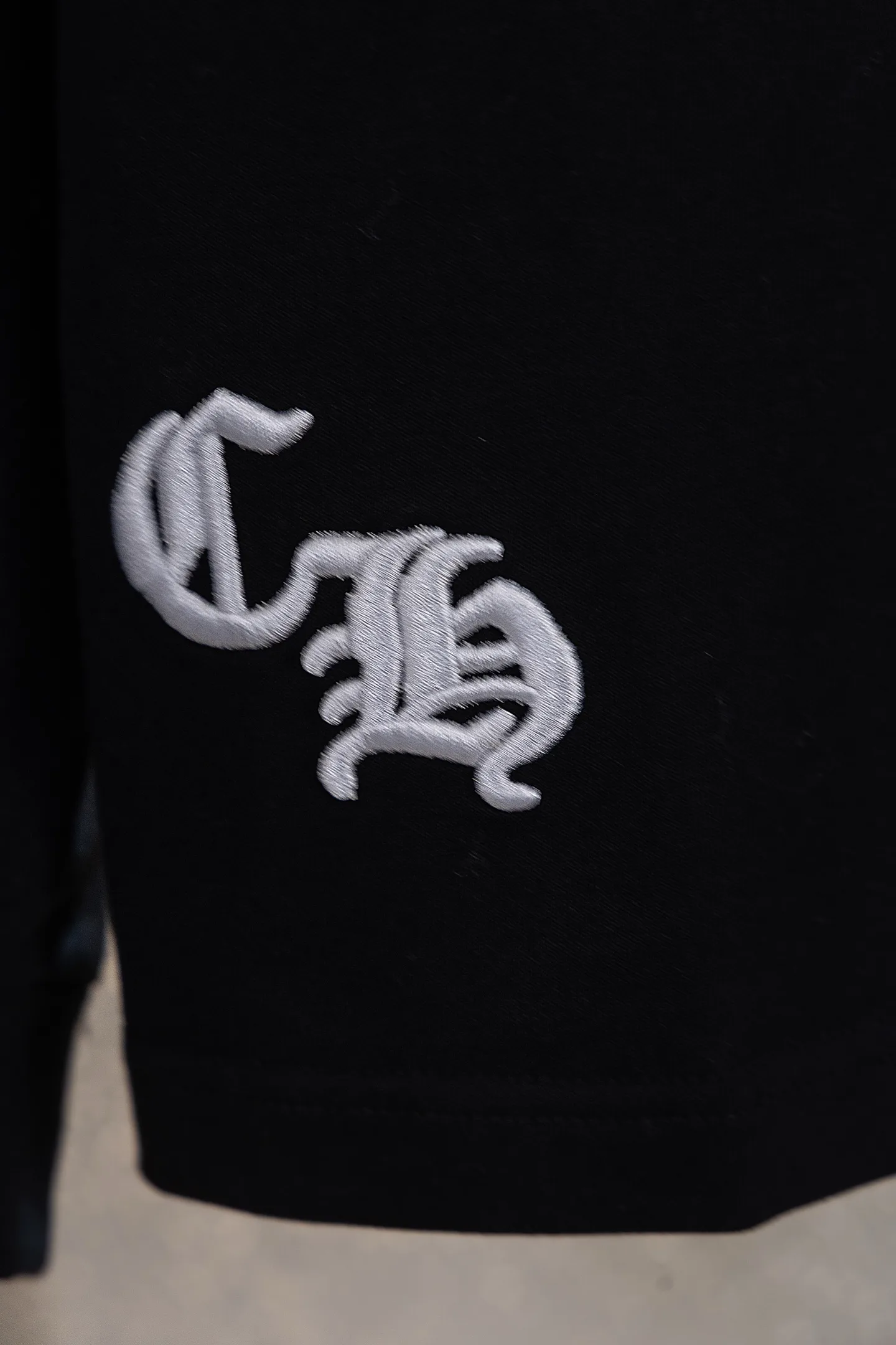 Cross Patch Embroidered Cotton Sweatshirt D14812235 — view 10