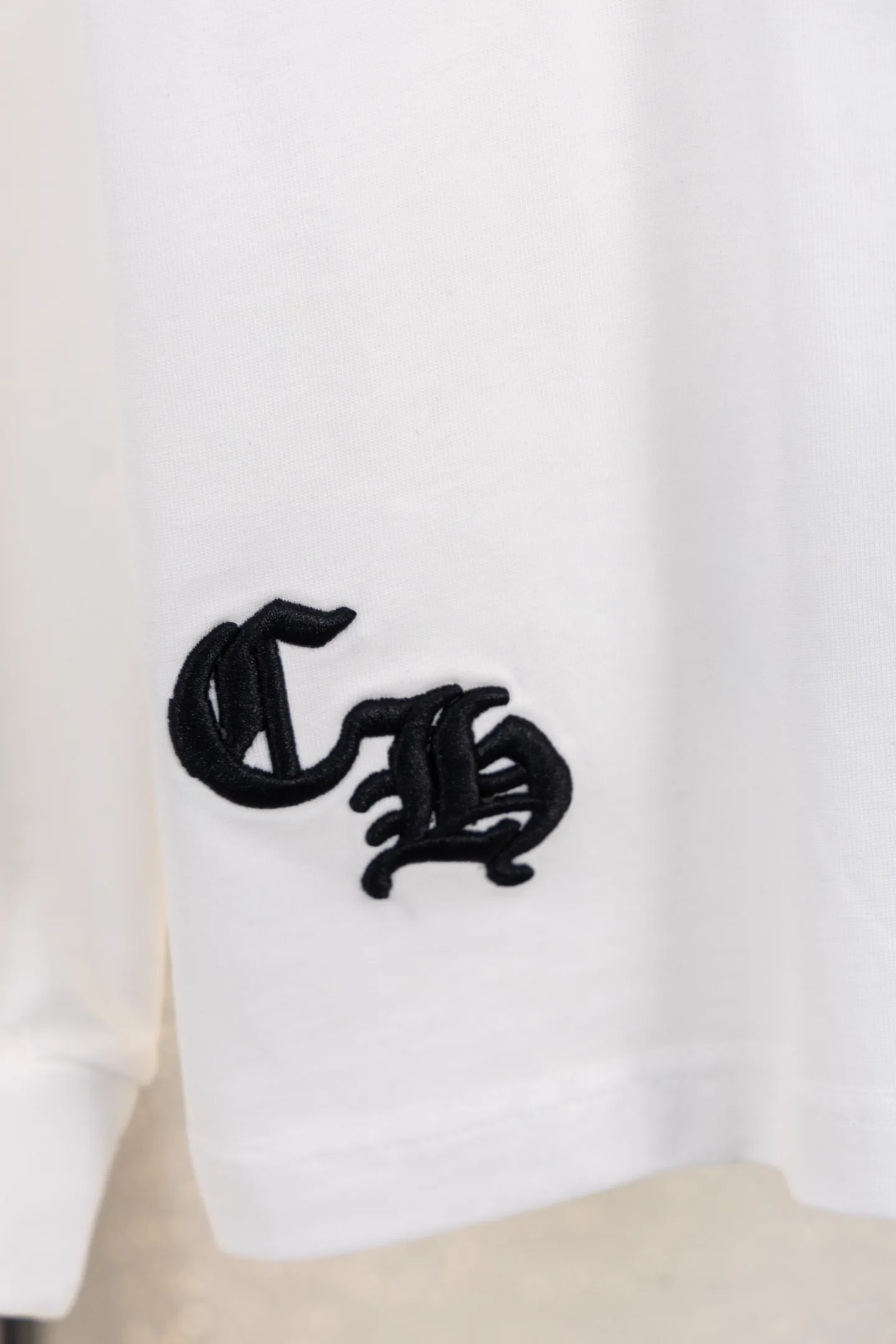 Cross Patch Embroidered Cotton Sweatshirt D14812234 — view 10