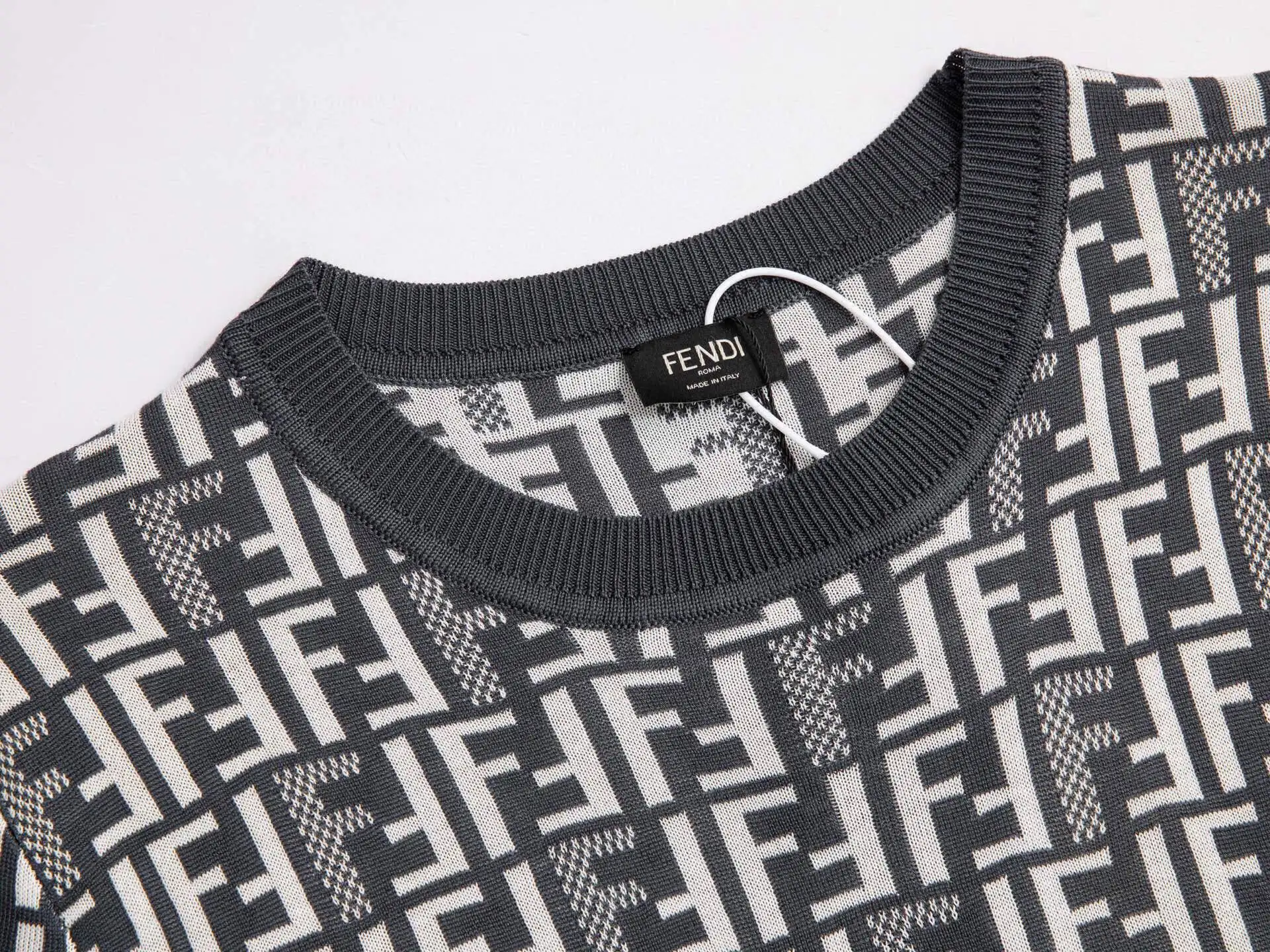 FF Monogram Jacquard Knit T-Shirt D15016107 — view 3