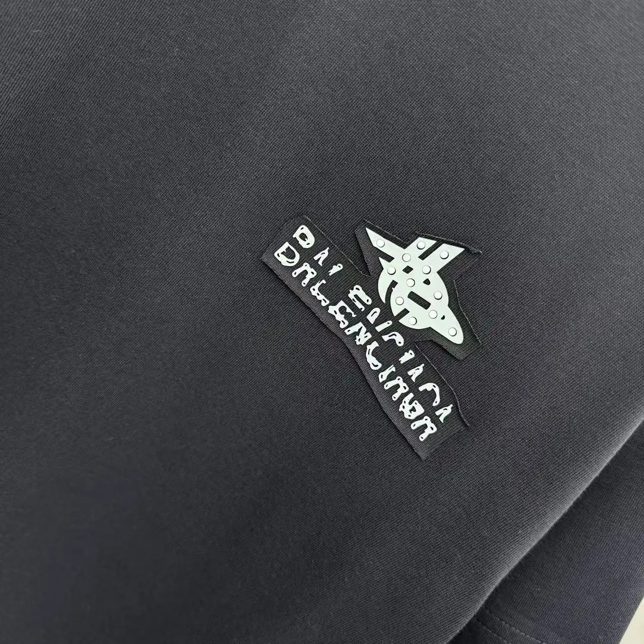 Logo Embellished Oversized T-Shirt D15013953 — view 6