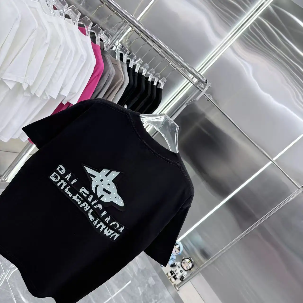 Logo Embellished Oversized T-Shirt D15013953 — view 8
