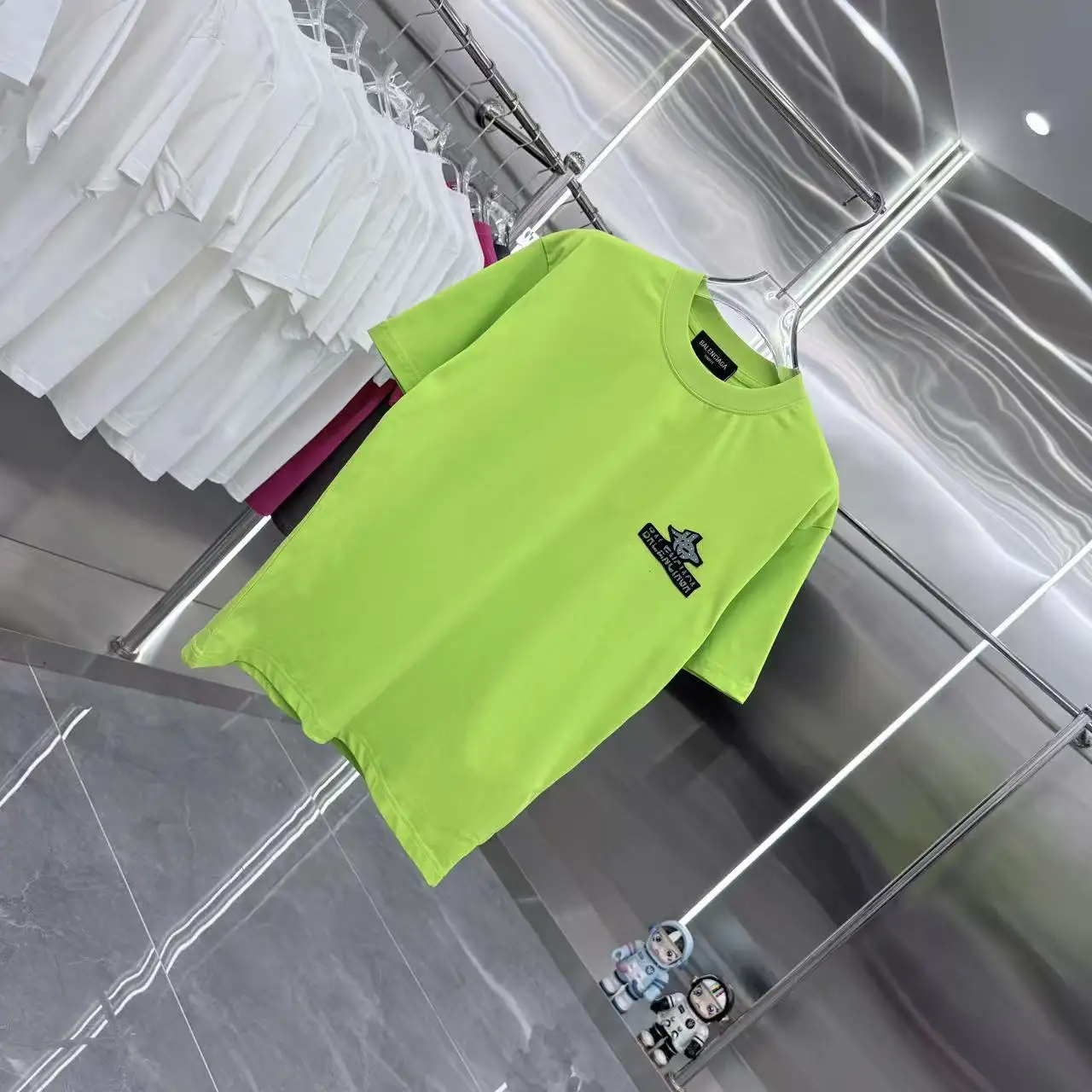 Logo Patch Rhinestone Embellished T-Shirt D15013955 — view 2