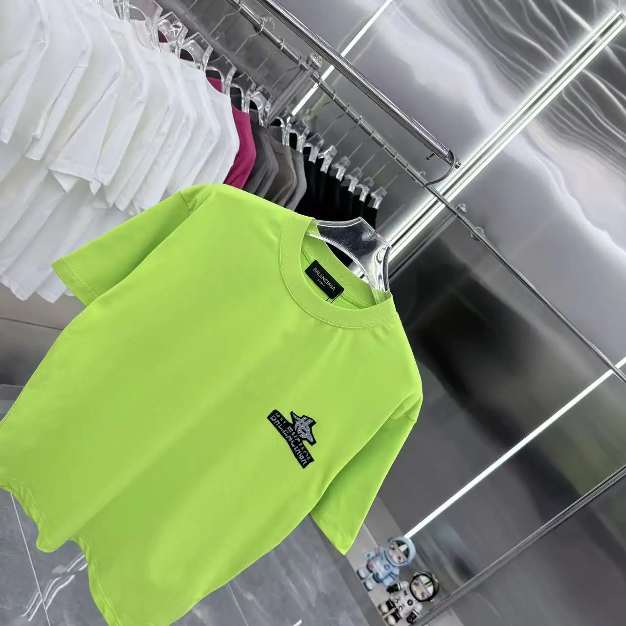 Logo Patch Rhinestone Embellished T-Shirt D15013955 — view 3
