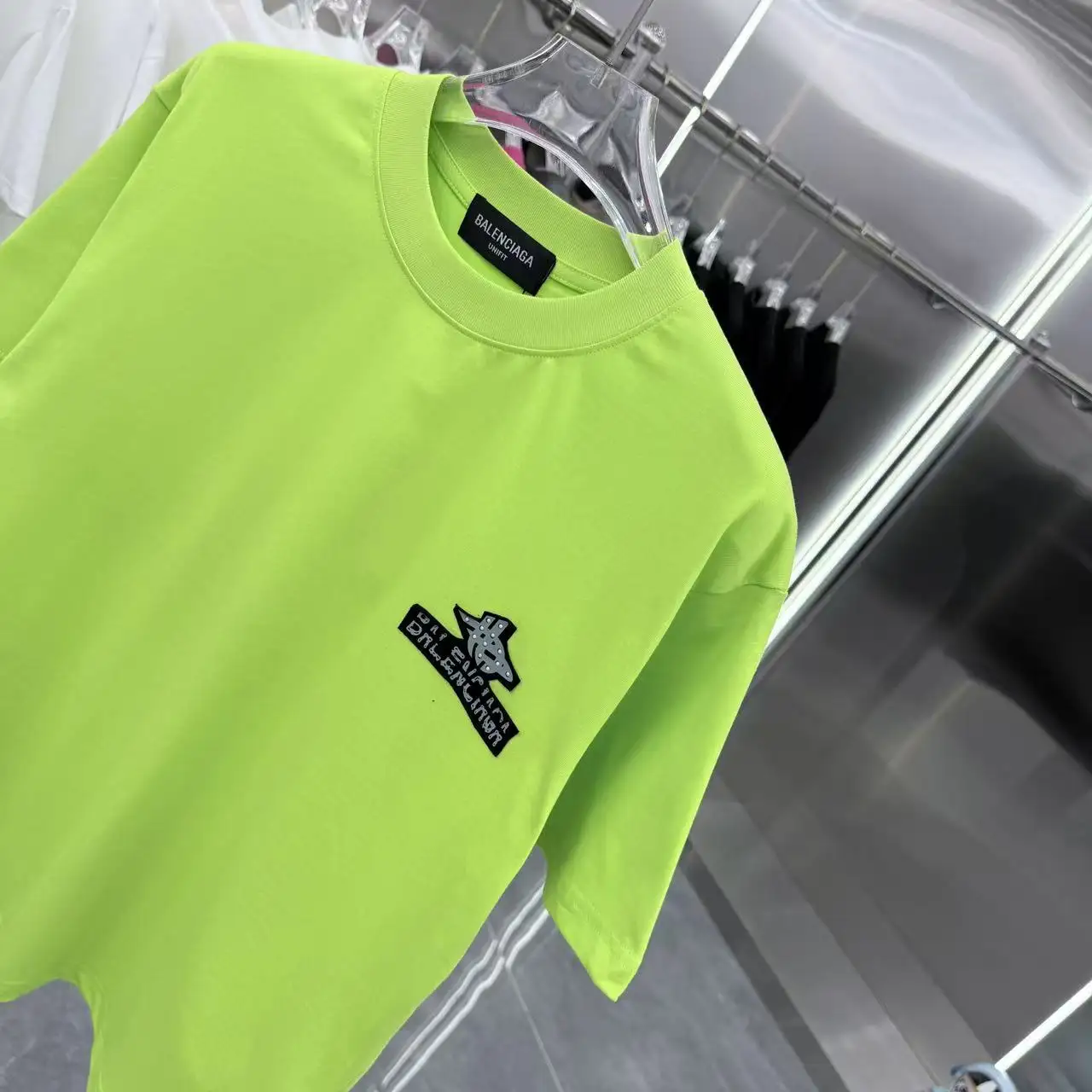 Logo Patch Rhinestone Embellished T-Shirt D15013955 — view 4