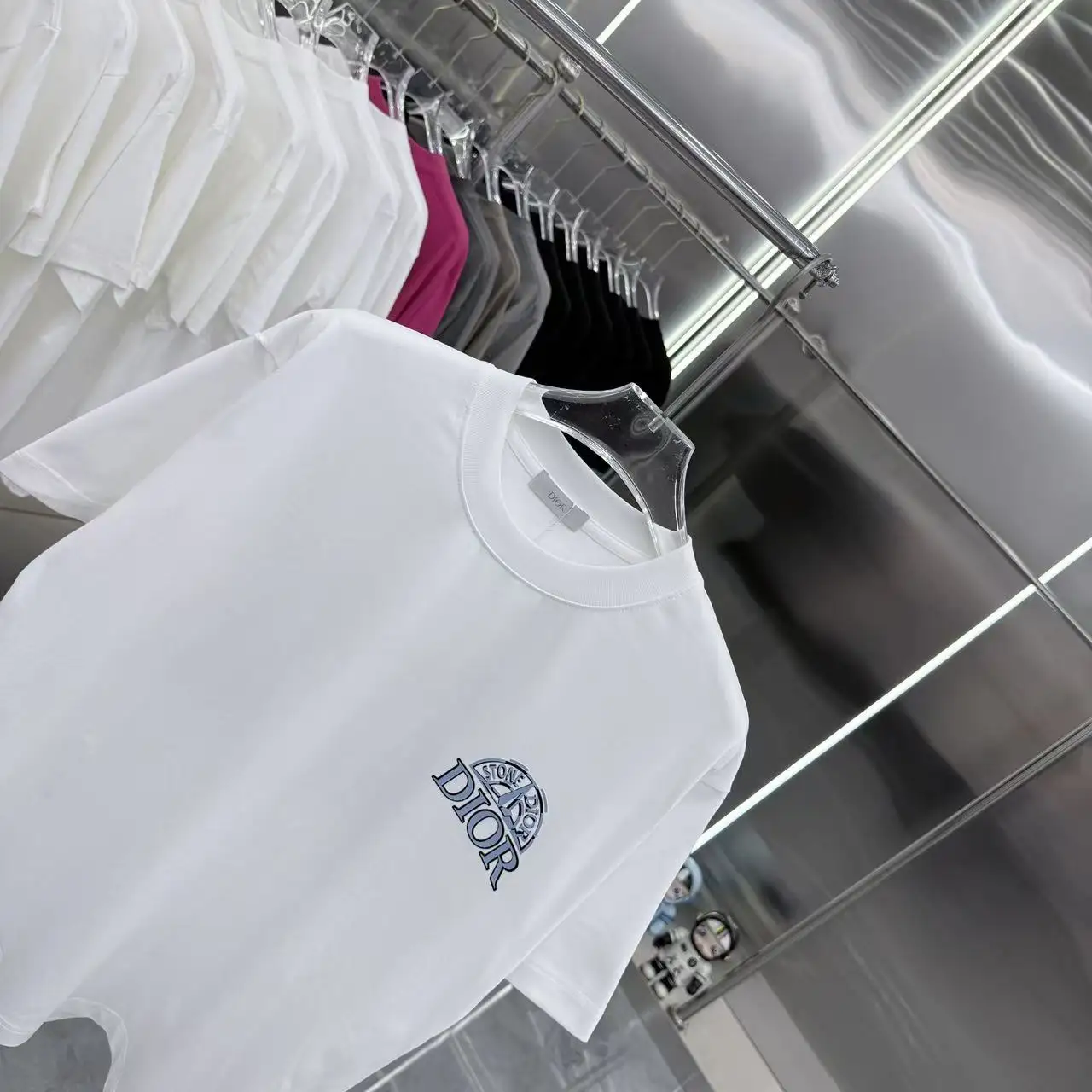 Logo Graphic Cotton T-Shirt D15013935 — view 3