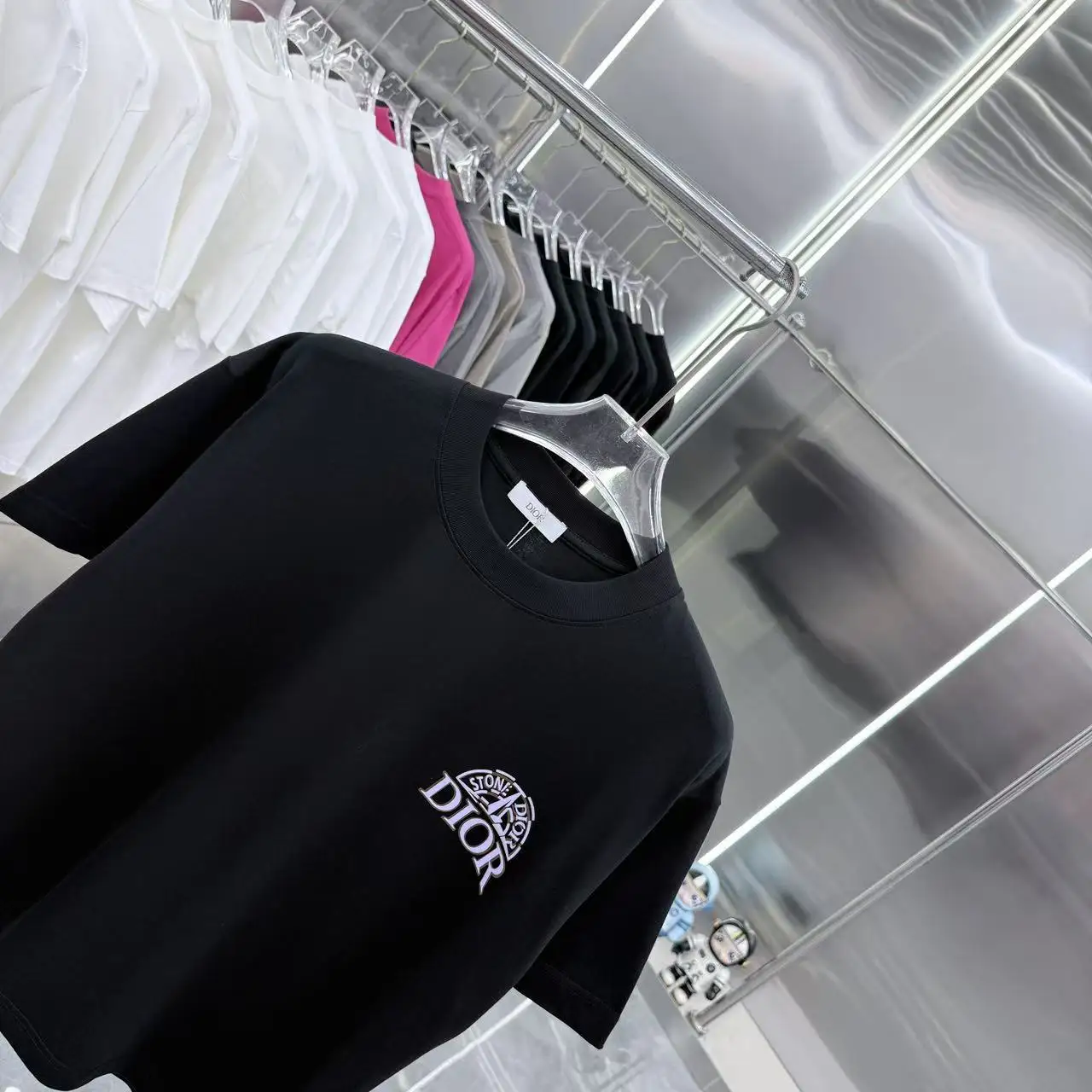 Logo Graphic Cotton T-Shirt D15013933 — view 3