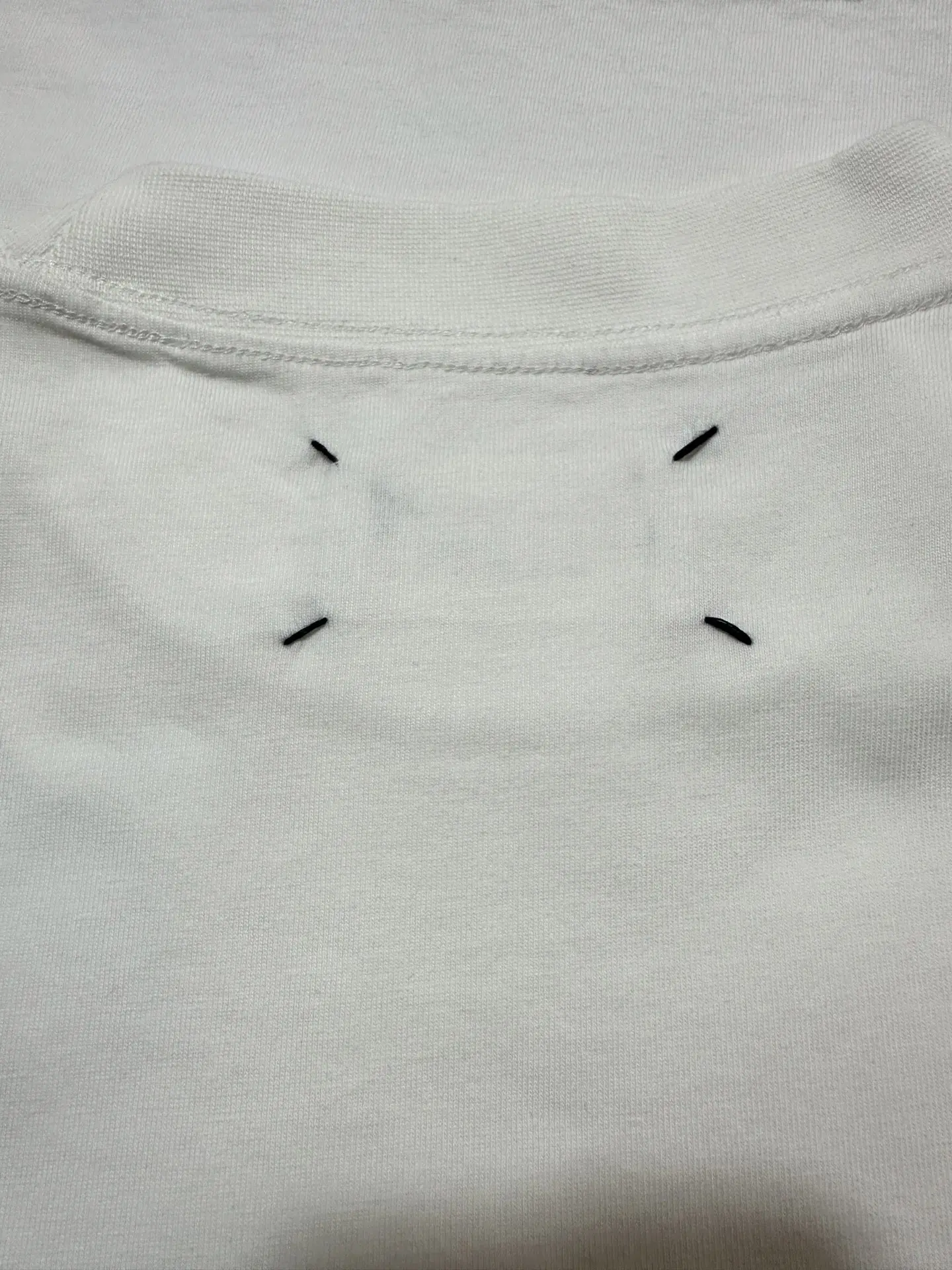 Distressed Logo Print Sleeveless T-Shirt D15011333 — view 9