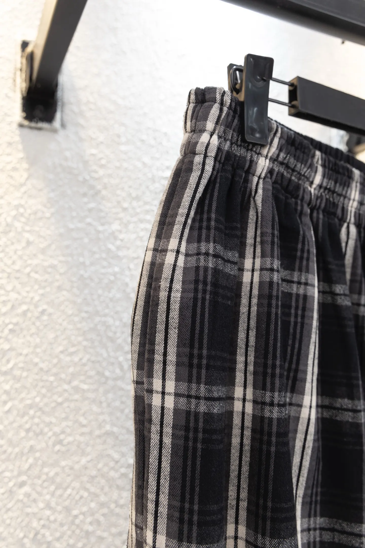Hybrid Paneled Plaid Trousers D15512239 — view 7