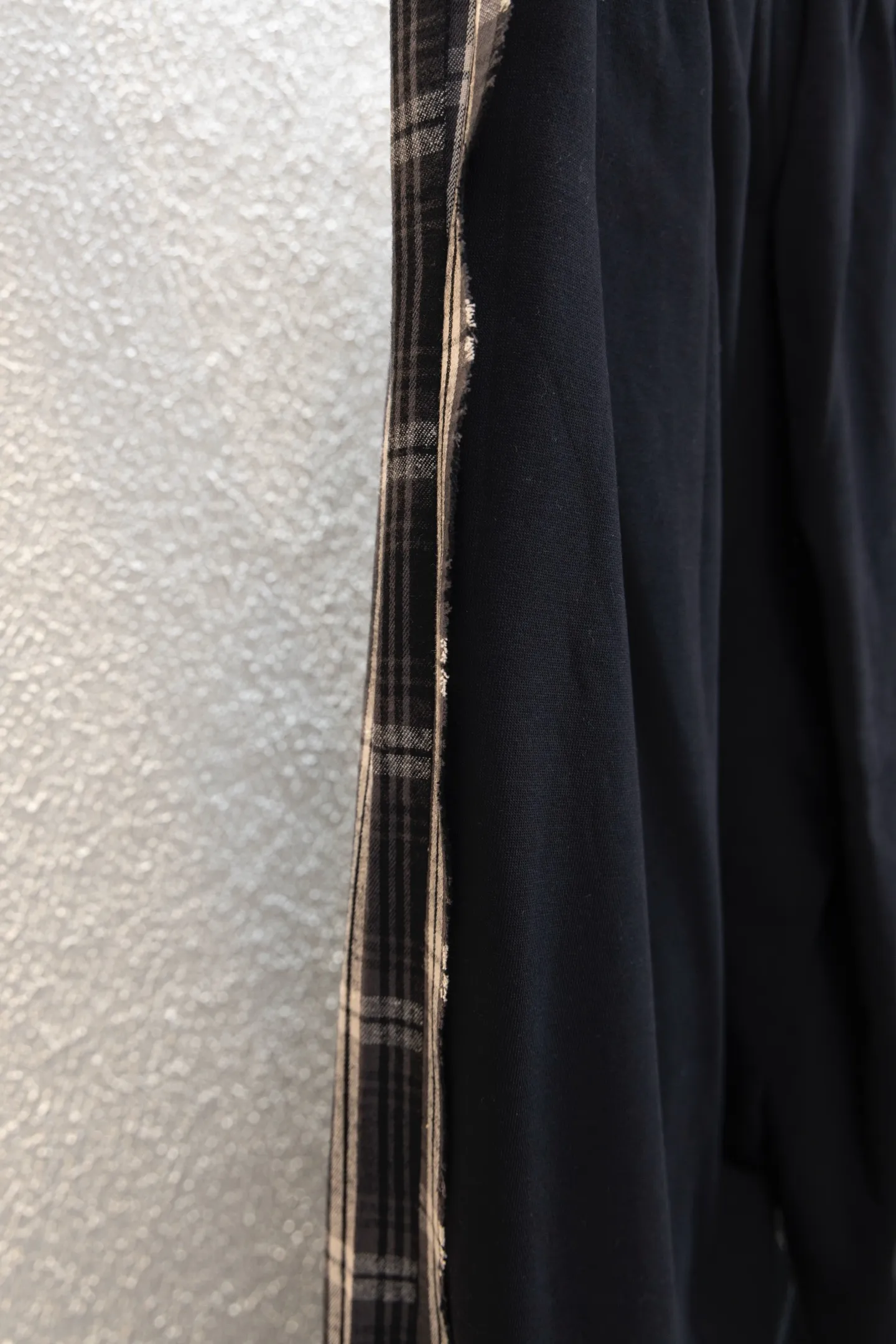 Hybrid Paneled Plaid Trousers D15512239 — view 8