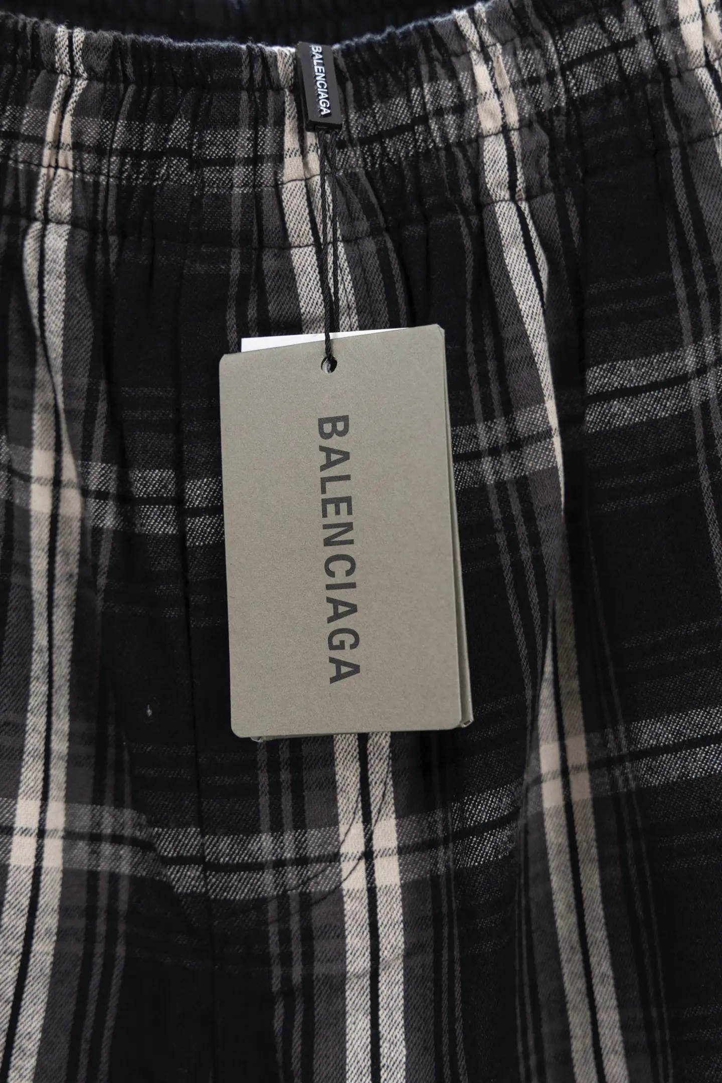Hybrid Paneled Plaid Trousers D15512239 — view 9