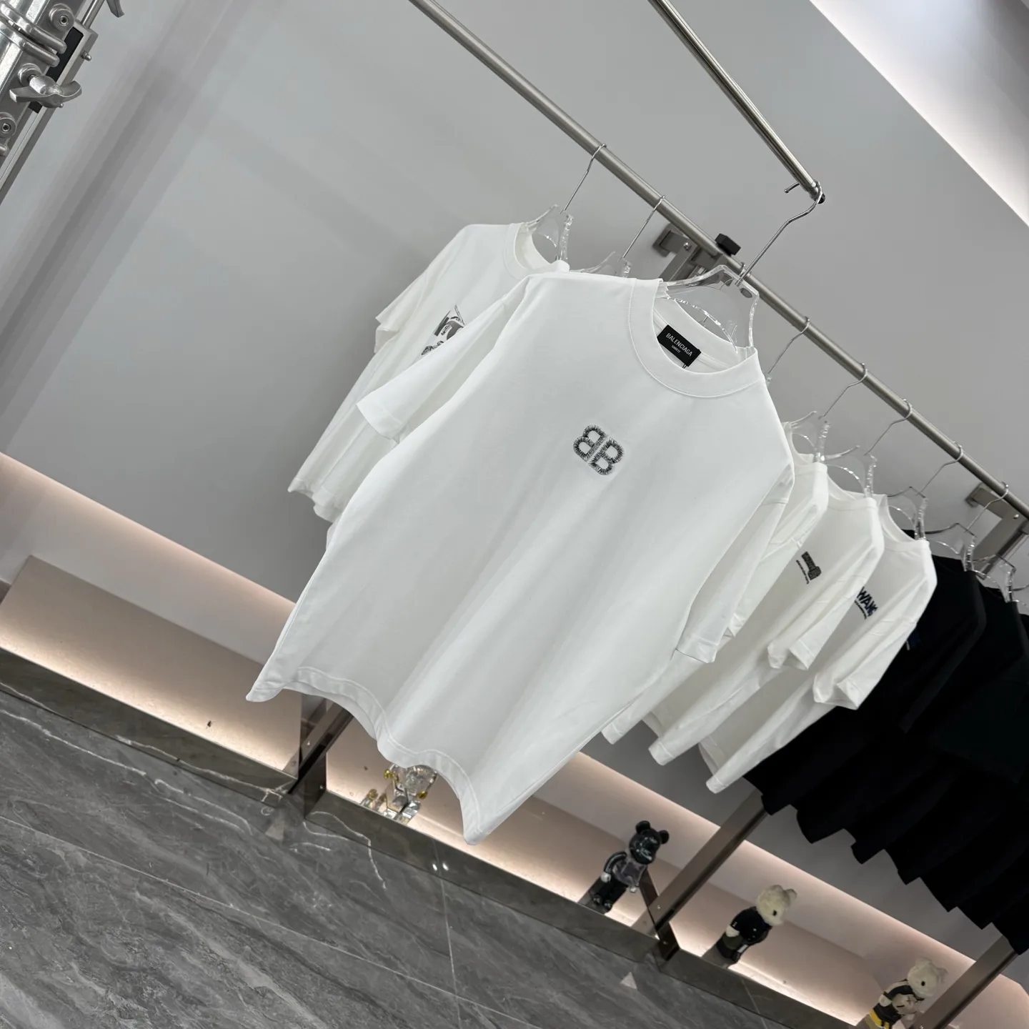 Embroidered Logo Oversized Cotton T-Shirt D15513889 — view 2