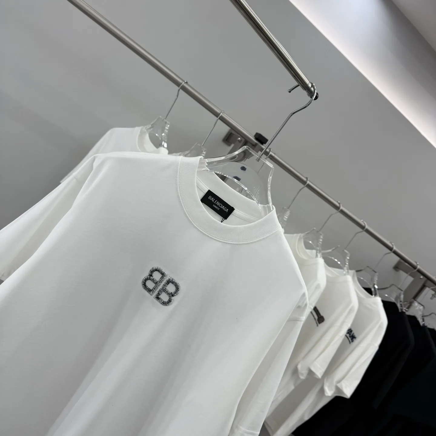 Embroidered Logo Oversized Cotton T-Shirt D15513889 — view 3