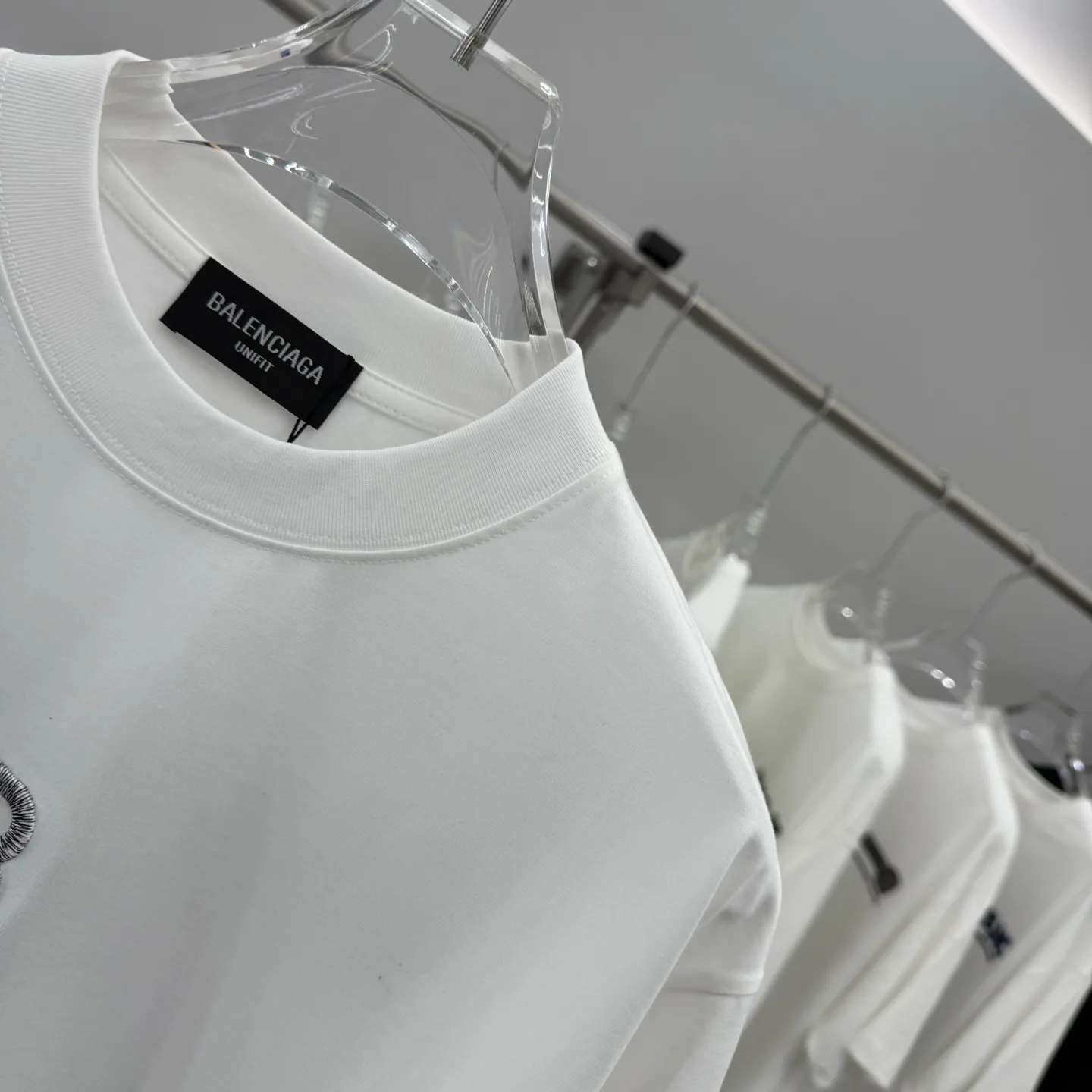 Embroidered Logo Oversized Cotton T-Shirt D15513889 — view 4