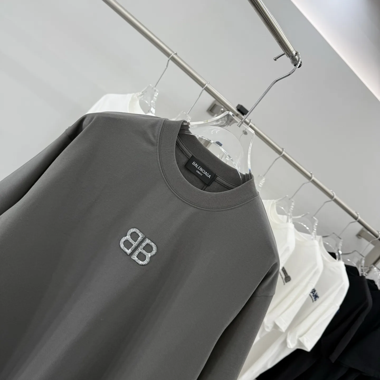 BB Embroidered Logo Oversized T-Shirt D15513890 — view 3