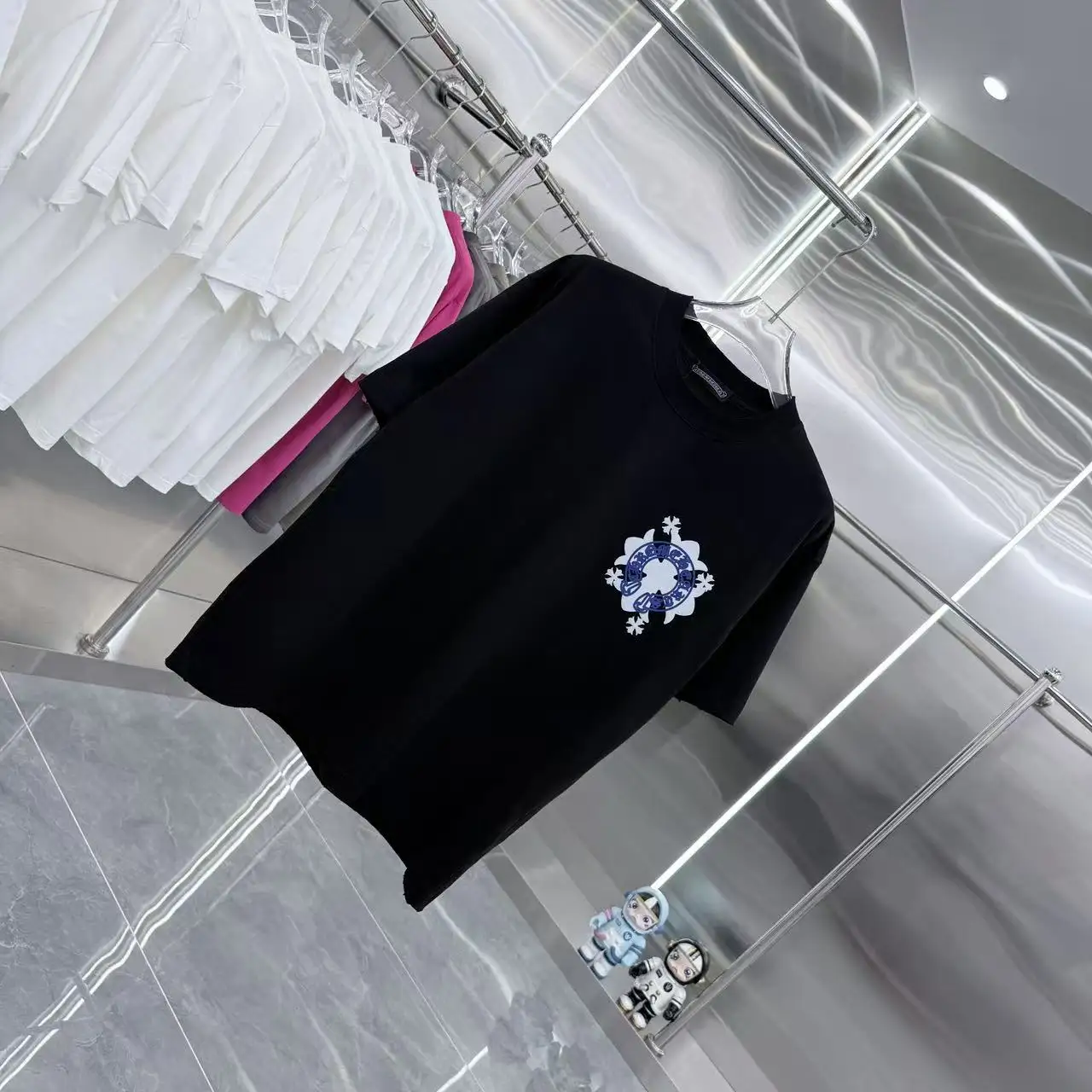 Logo Graphic Distressed Cotton T-Shirt D15513947 — view 2