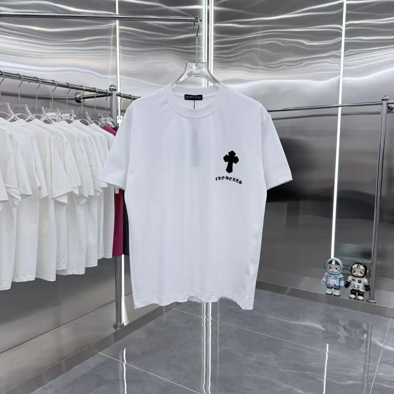 Logo-Print Distressed Cotton T-Shirt D15513952