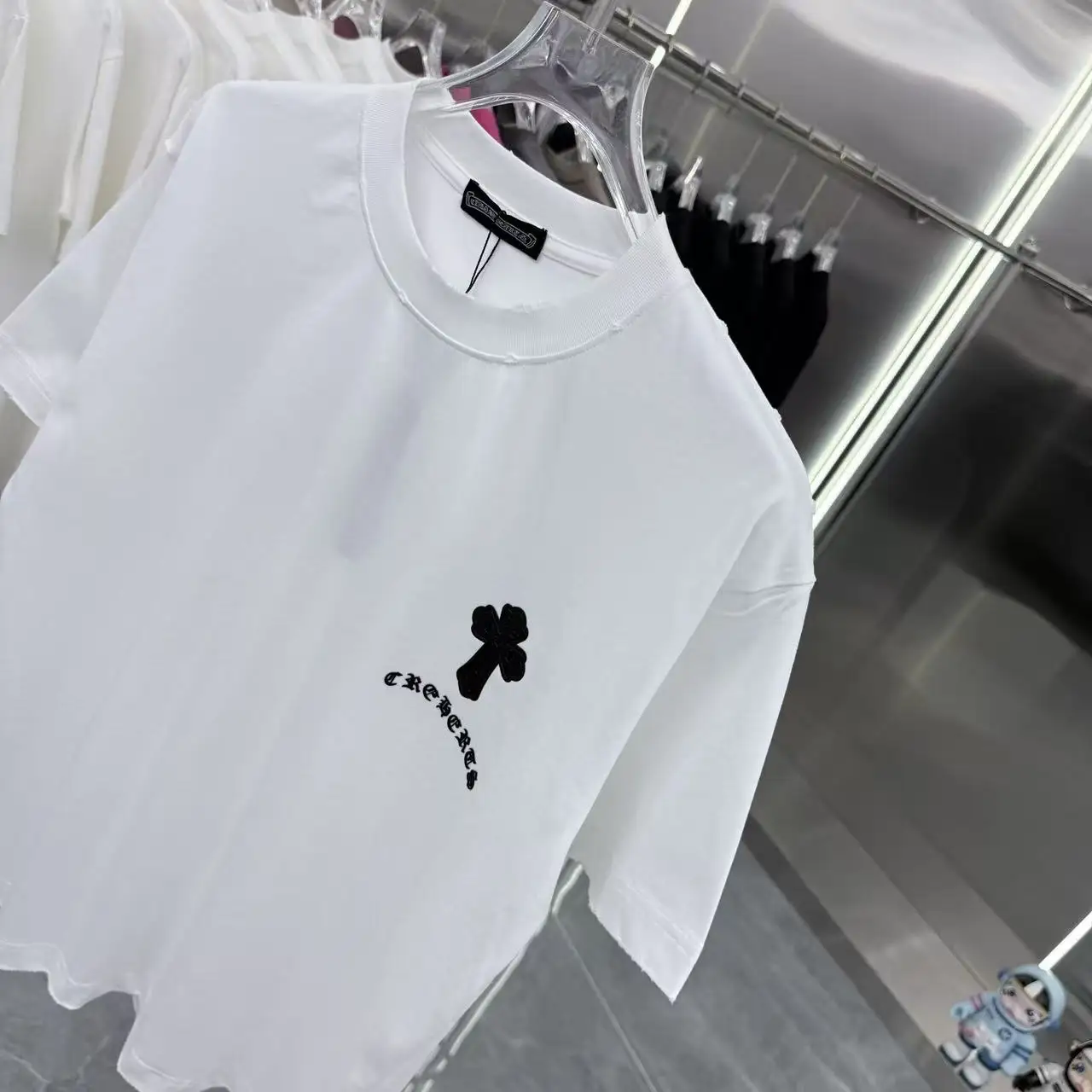 Logo-Print Distressed Cotton T-Shirt D15513952 — view 4