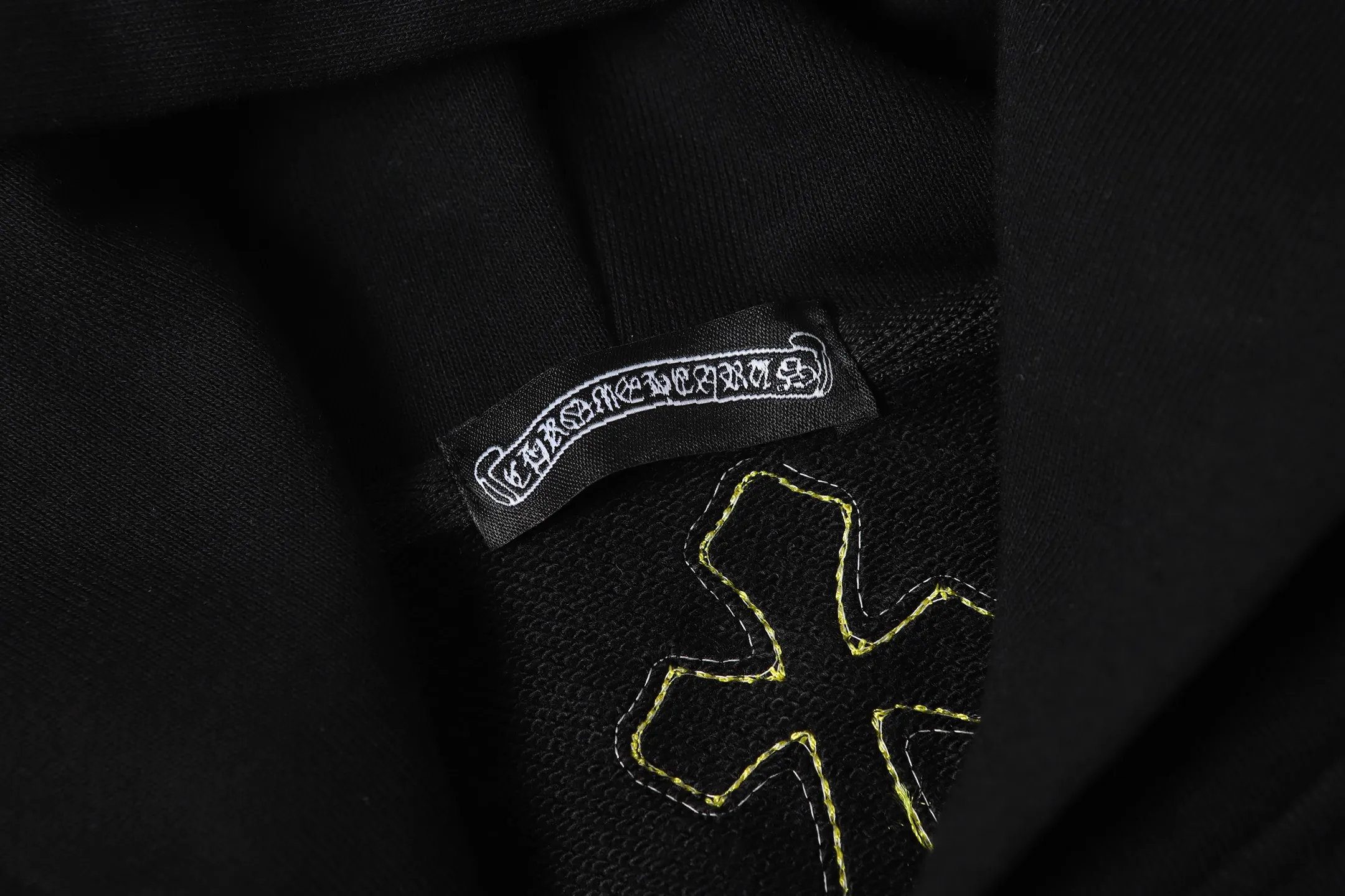 Graffiti Print Cross Patch Hoodie D16013463 — view 5