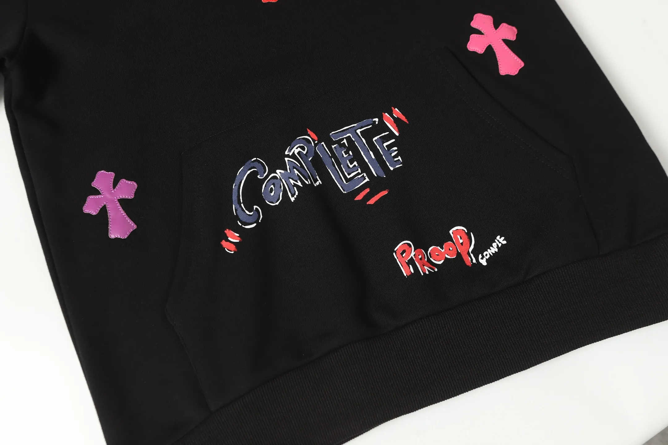 Graffiti Print Cross Patch Hoodie D16013463 — view 7