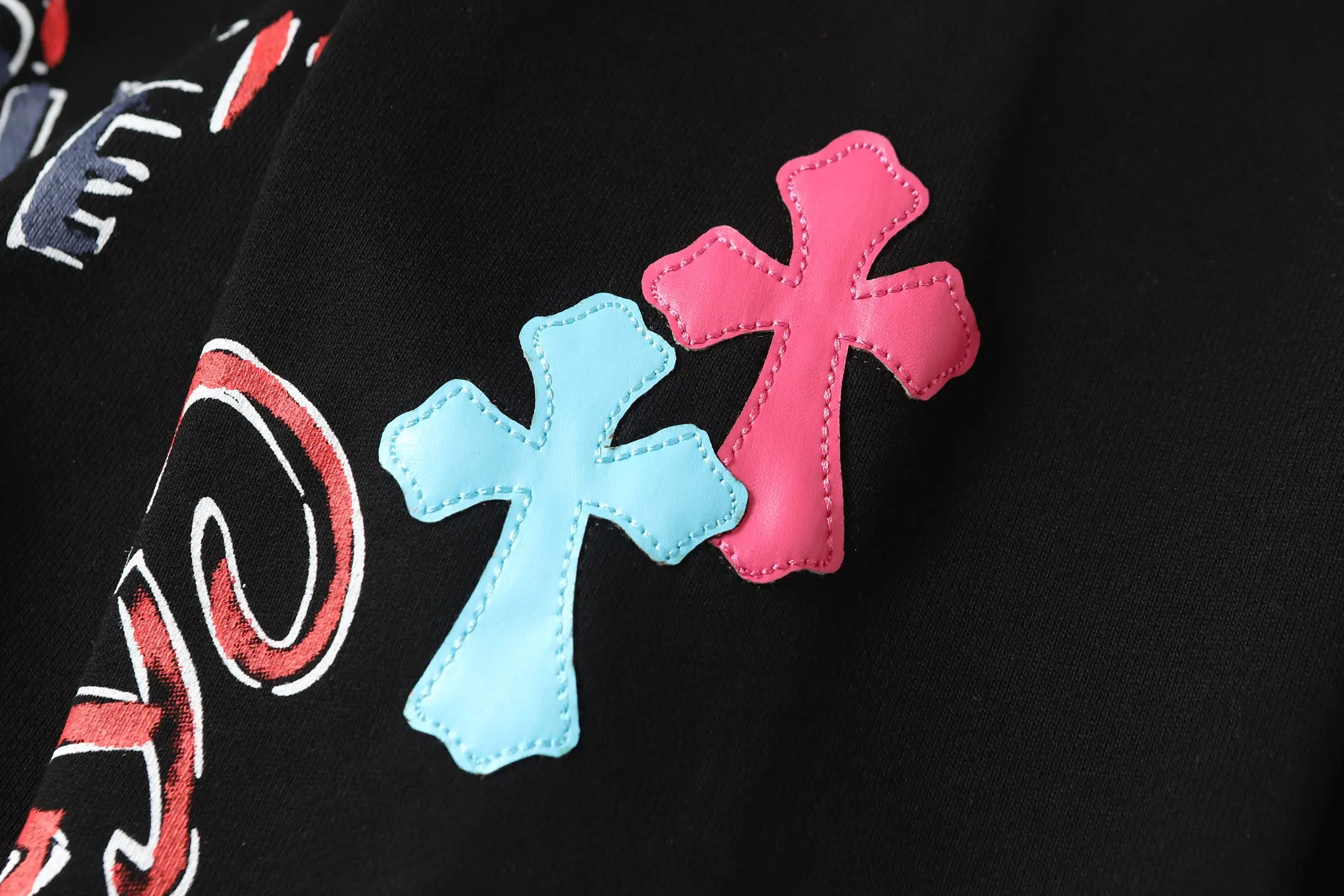 Graffiti Print Cross Patch Hoodie D16013463 — view 11