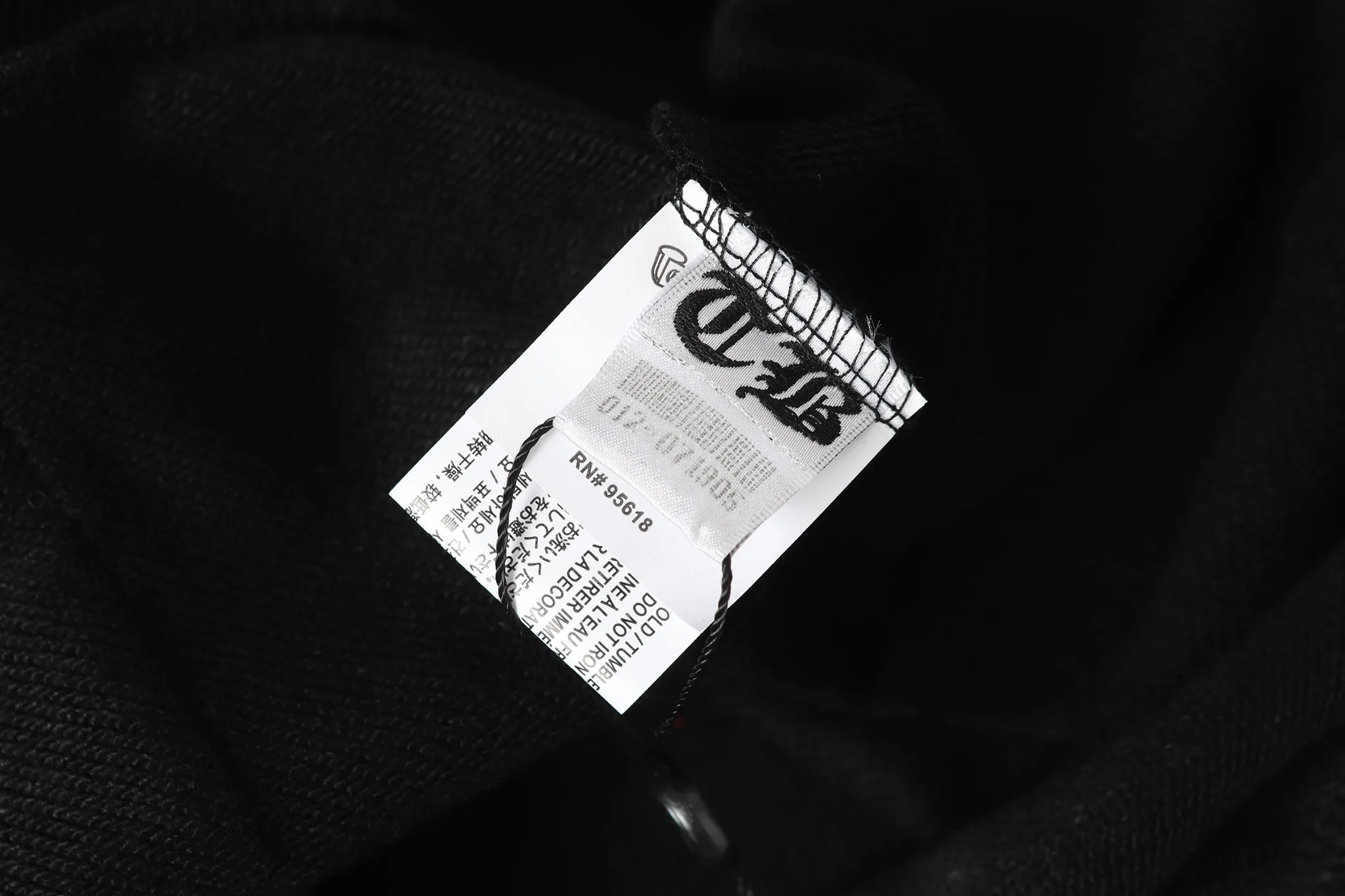 Graffiti Print Cross Patch Hoodie D16013463 — view 13