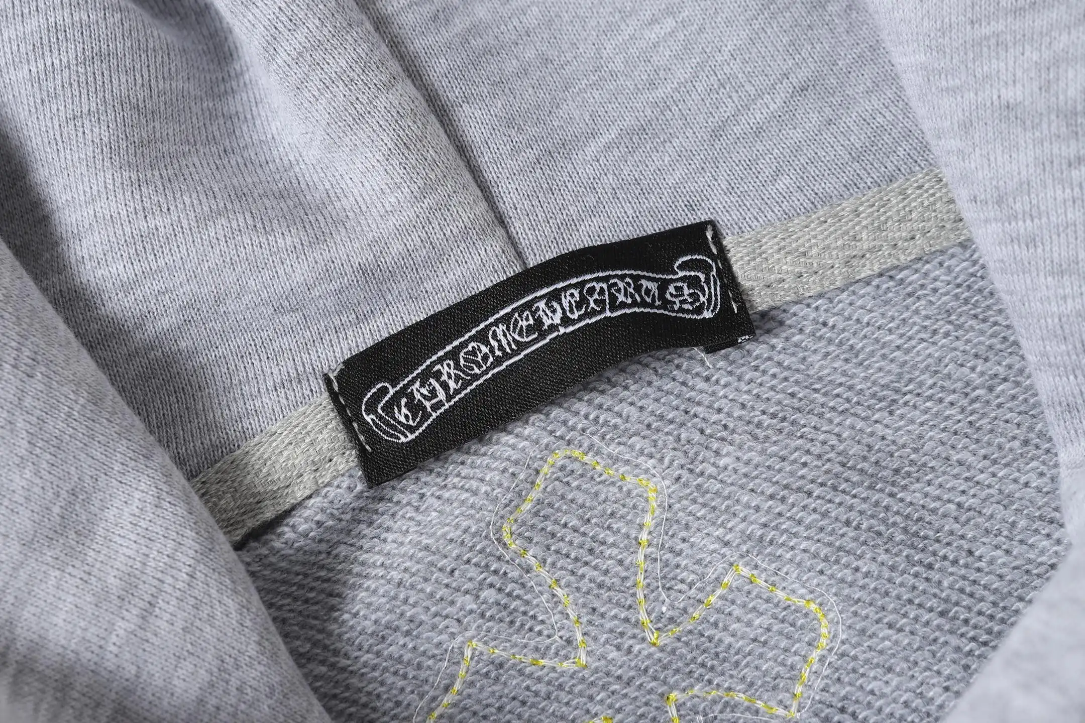 Graffiti Print Cross Patch Hoodie D16013461 — view 5