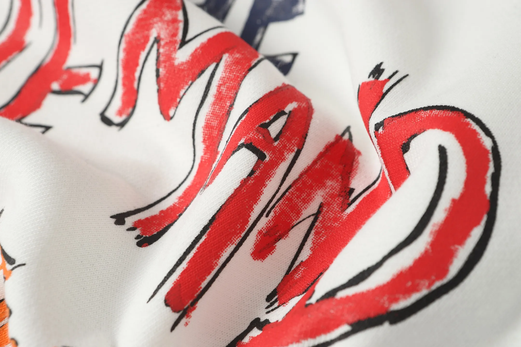 Graffiti Print Cross Patch Hoodie D16013462 — view 16