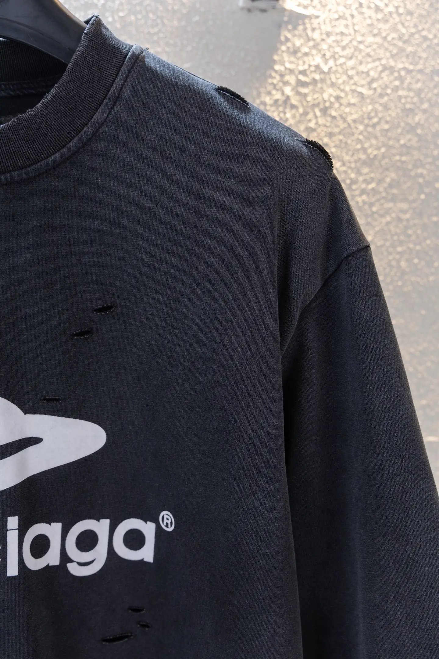 Distressed Double-Layer Long-Sleeve T-Shirt D16012266 — view 6