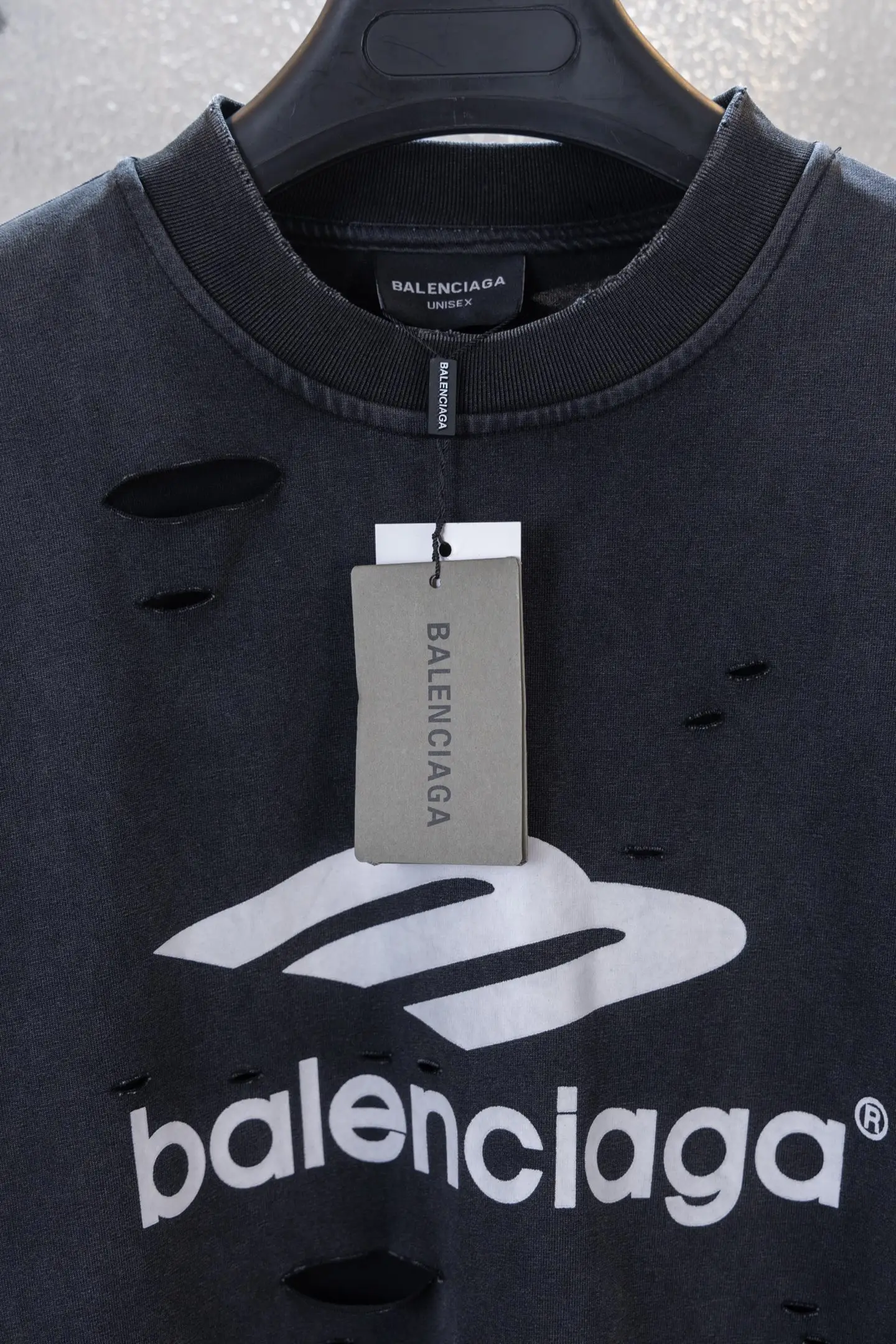 Distressed Double-Layer Long-Sleeve T-Shirt D16012266 — view 9