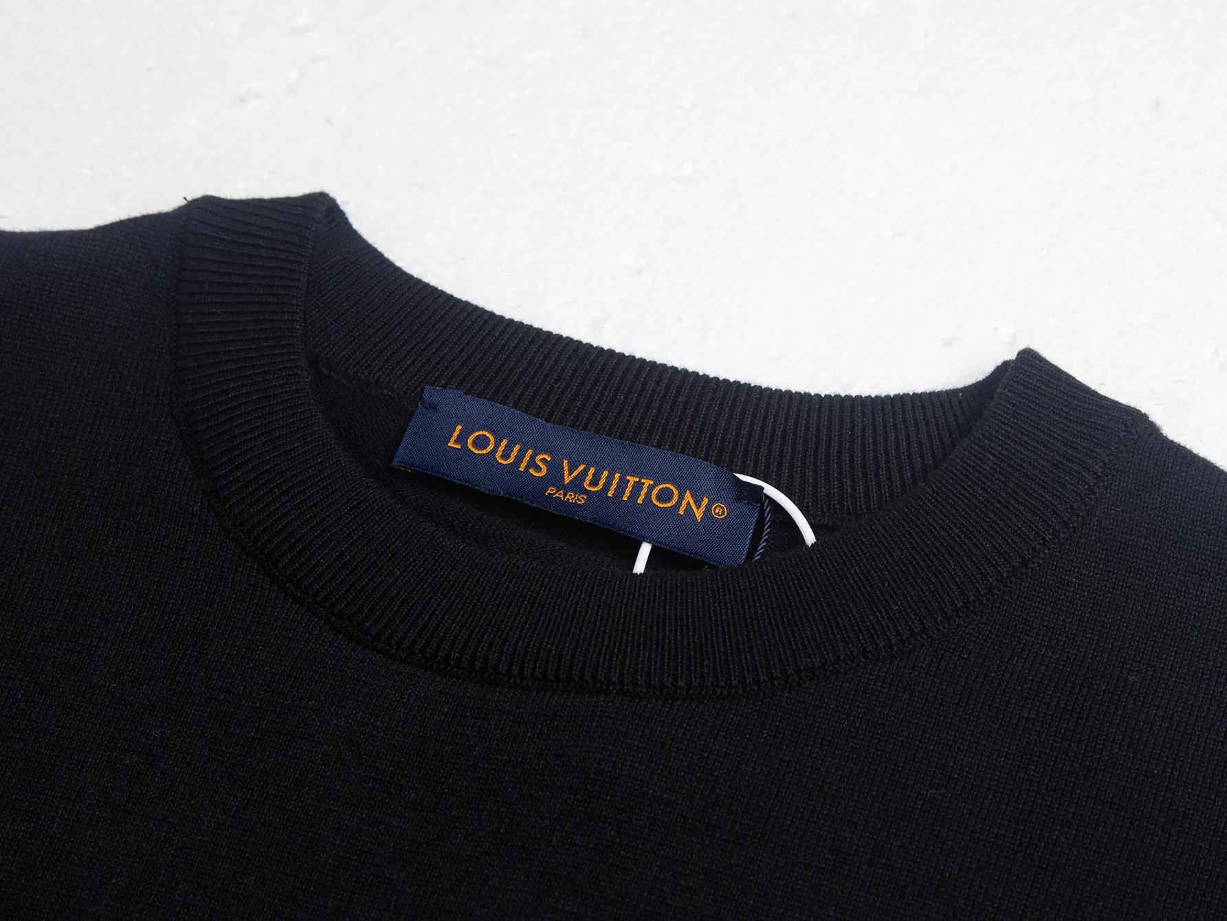 Logo-Jacquard Wool Short-Sleeve Knit Sweater D16015851 — view 5