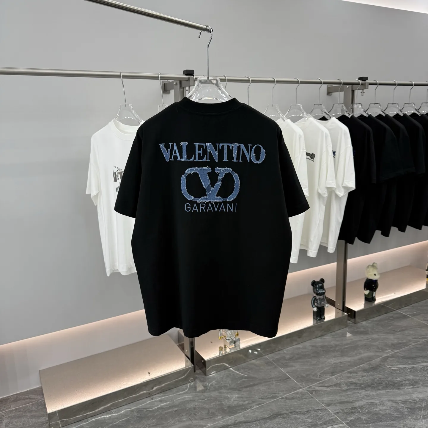 Logo Patch Embroidered Cotton T-Shirt D16513878 — view 7
