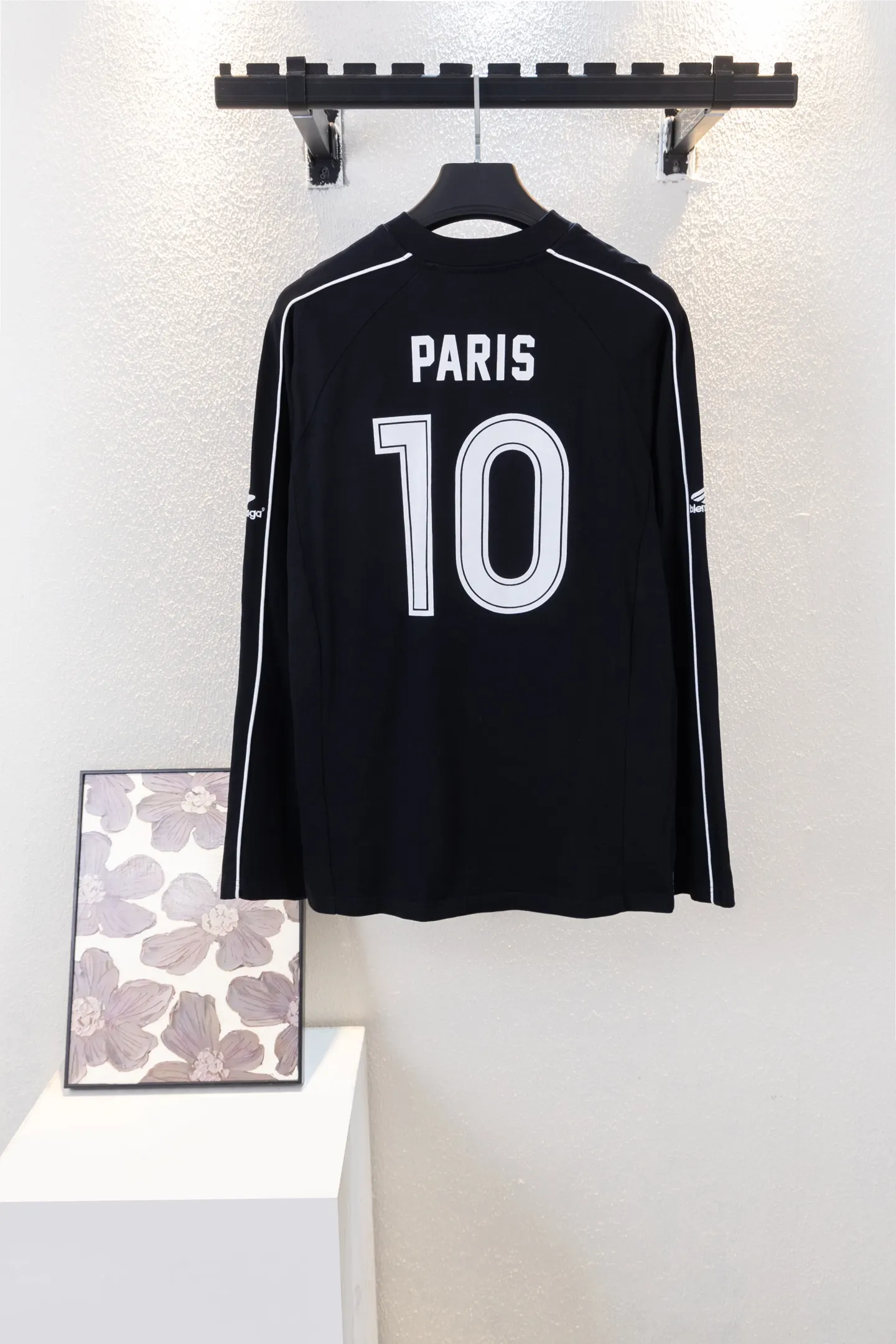 Embroidered Logo Long-Sleeve Jersey D16512257 — view 2